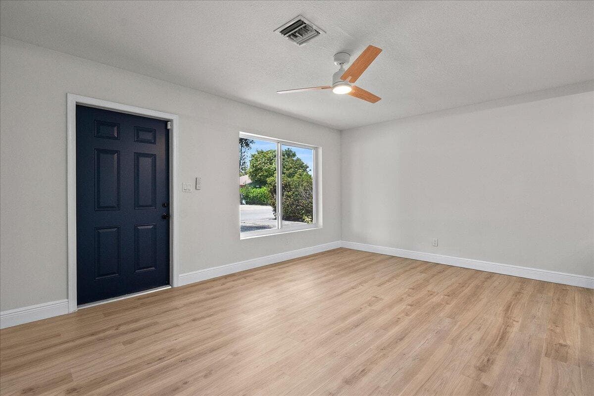1414 S N Street, Lake Worth Beach, FL 33460 — photo 7 of 25