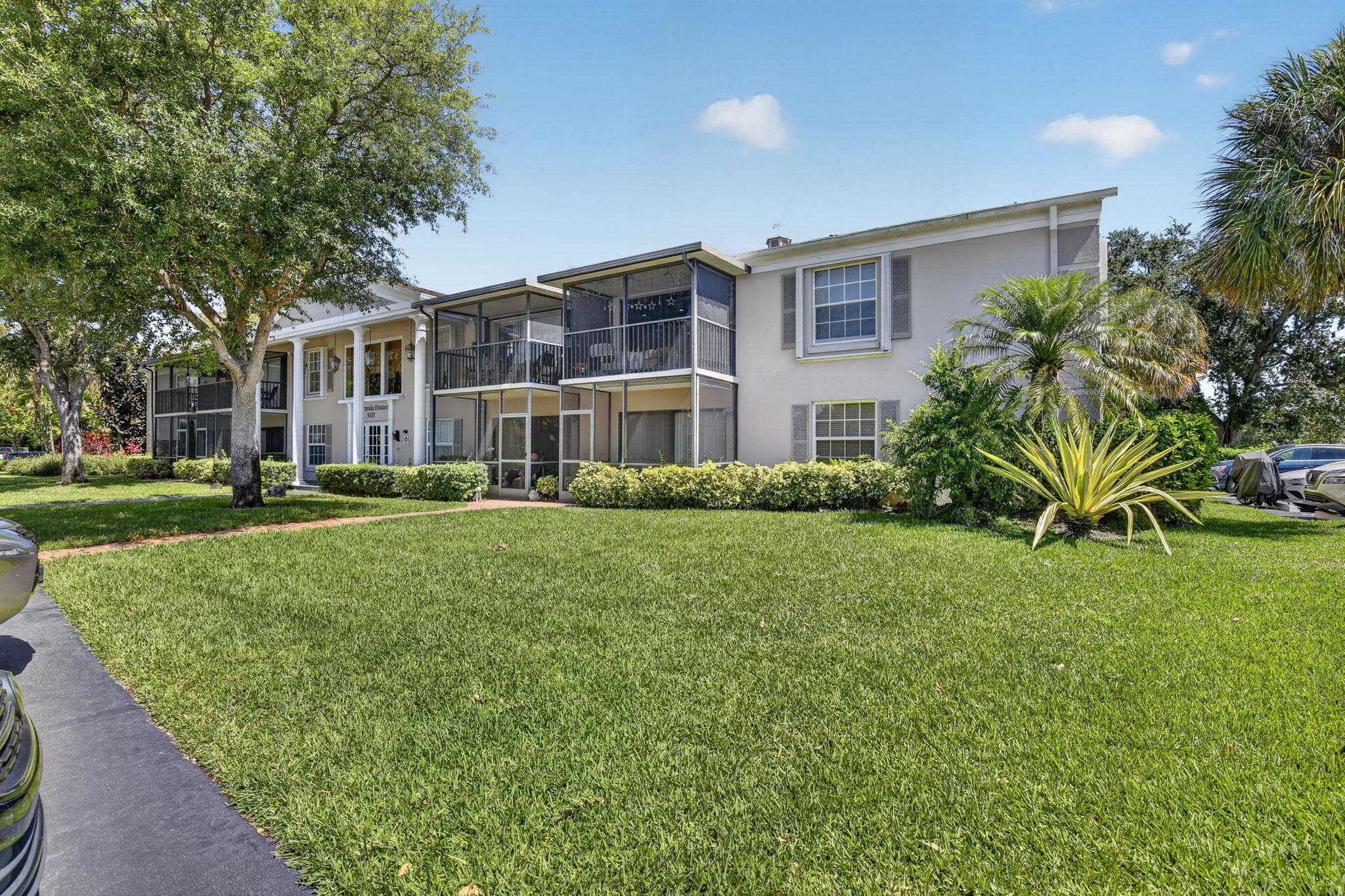 9101 Jacaranda Lane 107, Plantation, FL 33324 — photo 3 of 42