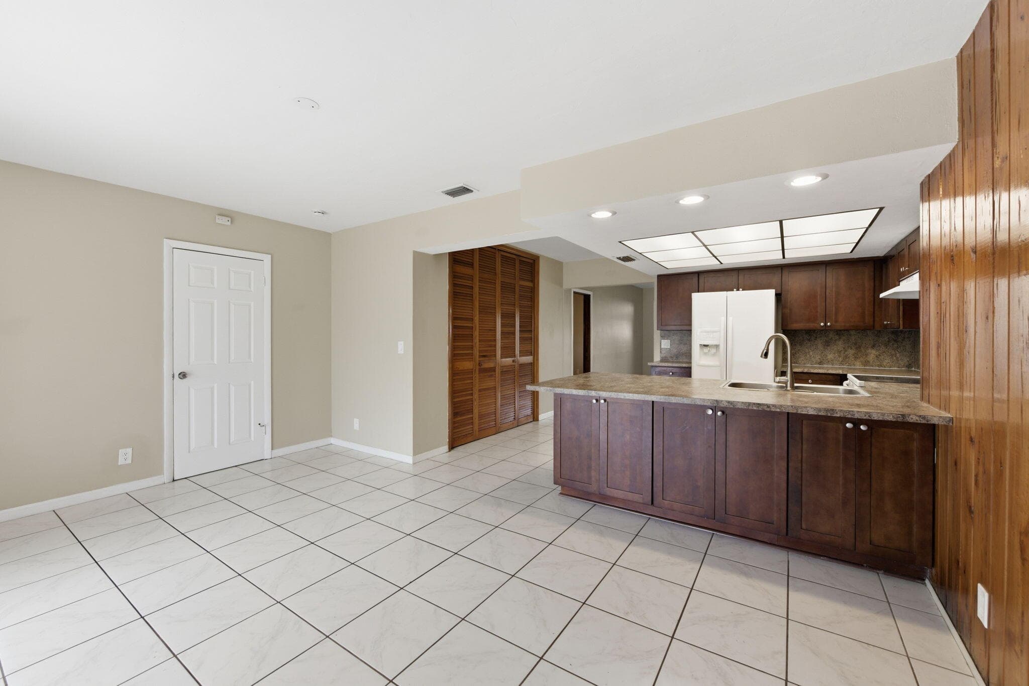 1772 NW 38th Street, Oakland Park, FL 33309 — photo 13 of 36