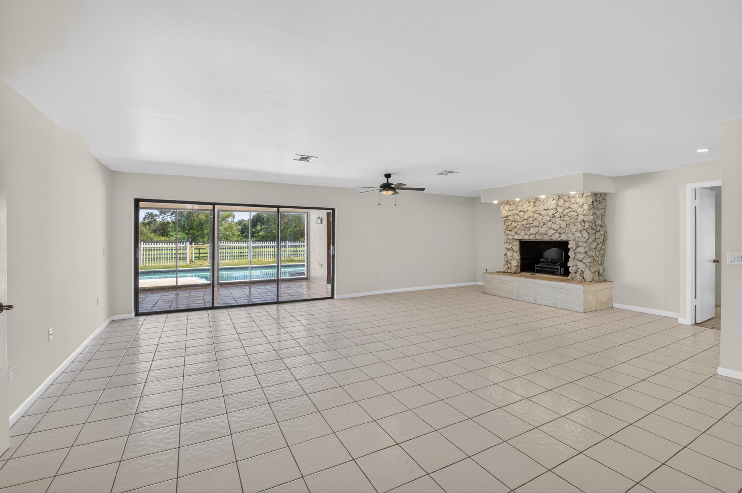 10157 La Reina Road, Delray Beach, FL 33446 — photo 5 of 54