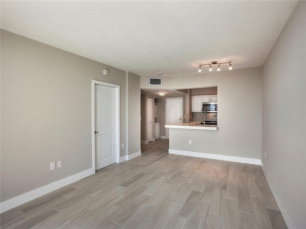 1030 Seminole Drive 1105, Fort Lauderdale, FL 33304 — photo 4 of 12
