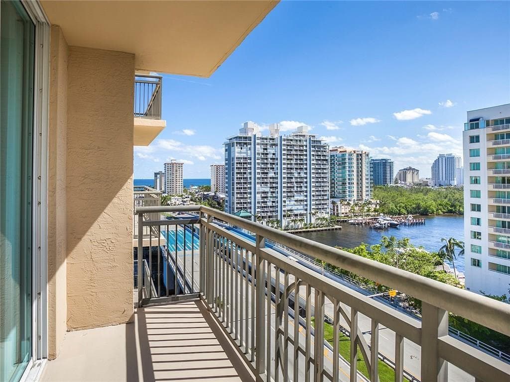 1030 Seminole Drive 1105, Fort Lauderdale, FL 33304 — photo 6 of 12