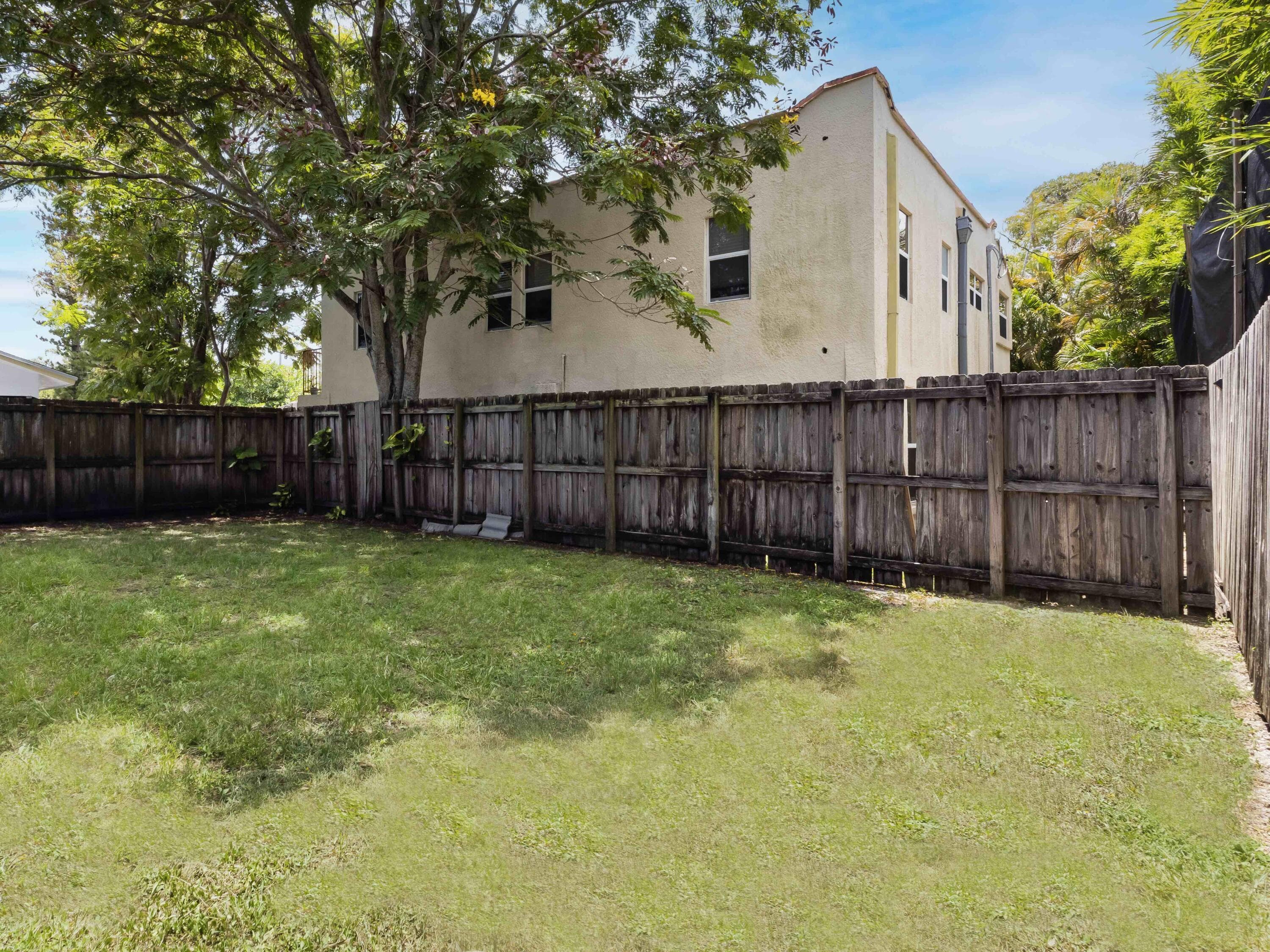1680 NE 34th Lane B, Oakland Park, FL 33334 — photo 24 of 28