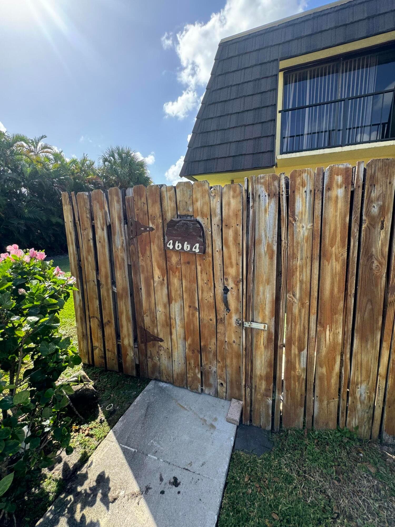 4664 Cherry Road, West Palm Beach, FL 33417 — photo 2 of 9