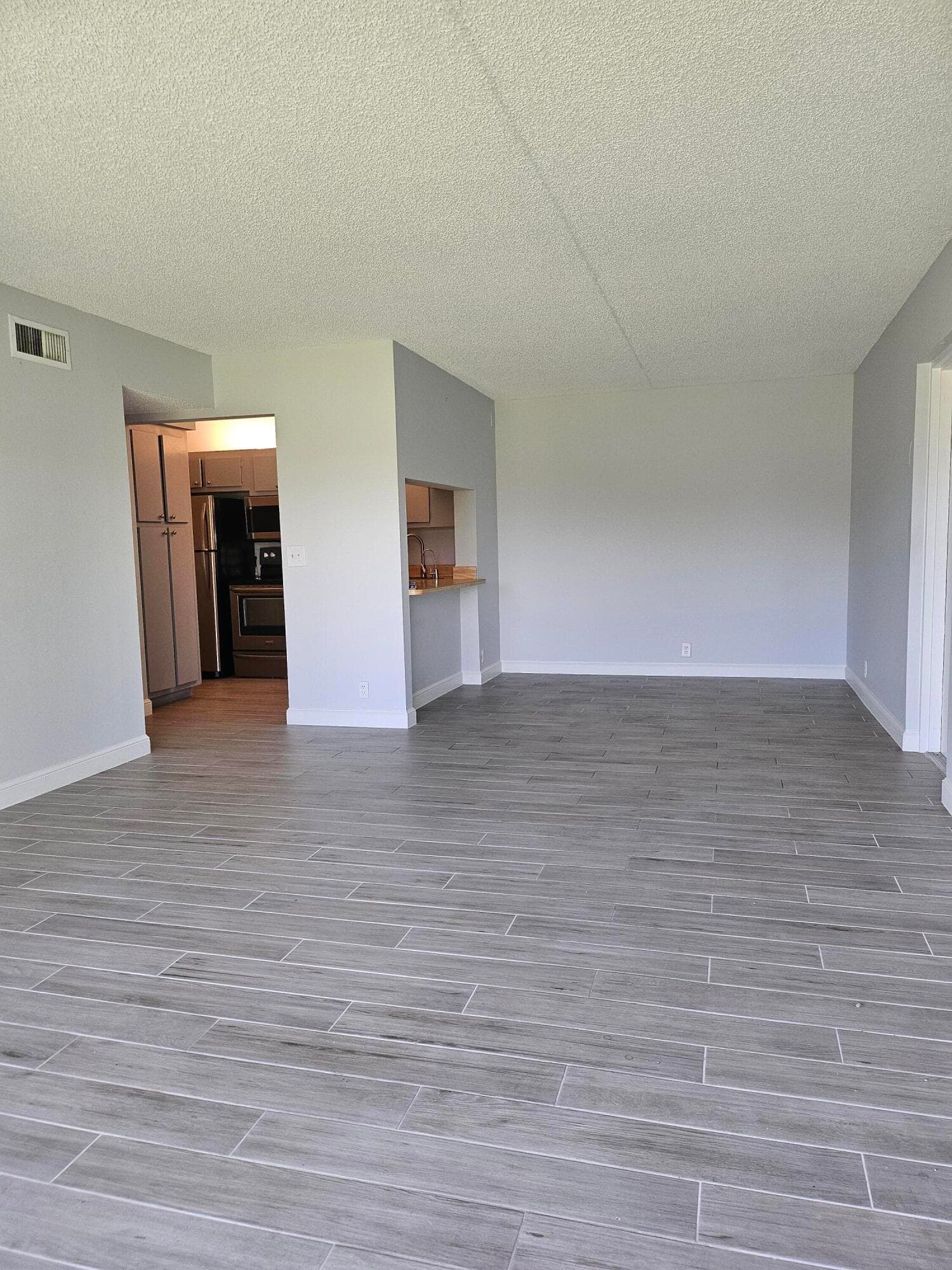 811 Sky Pine Way F2, Greenacres, FL 33415 — photo 2 of 7