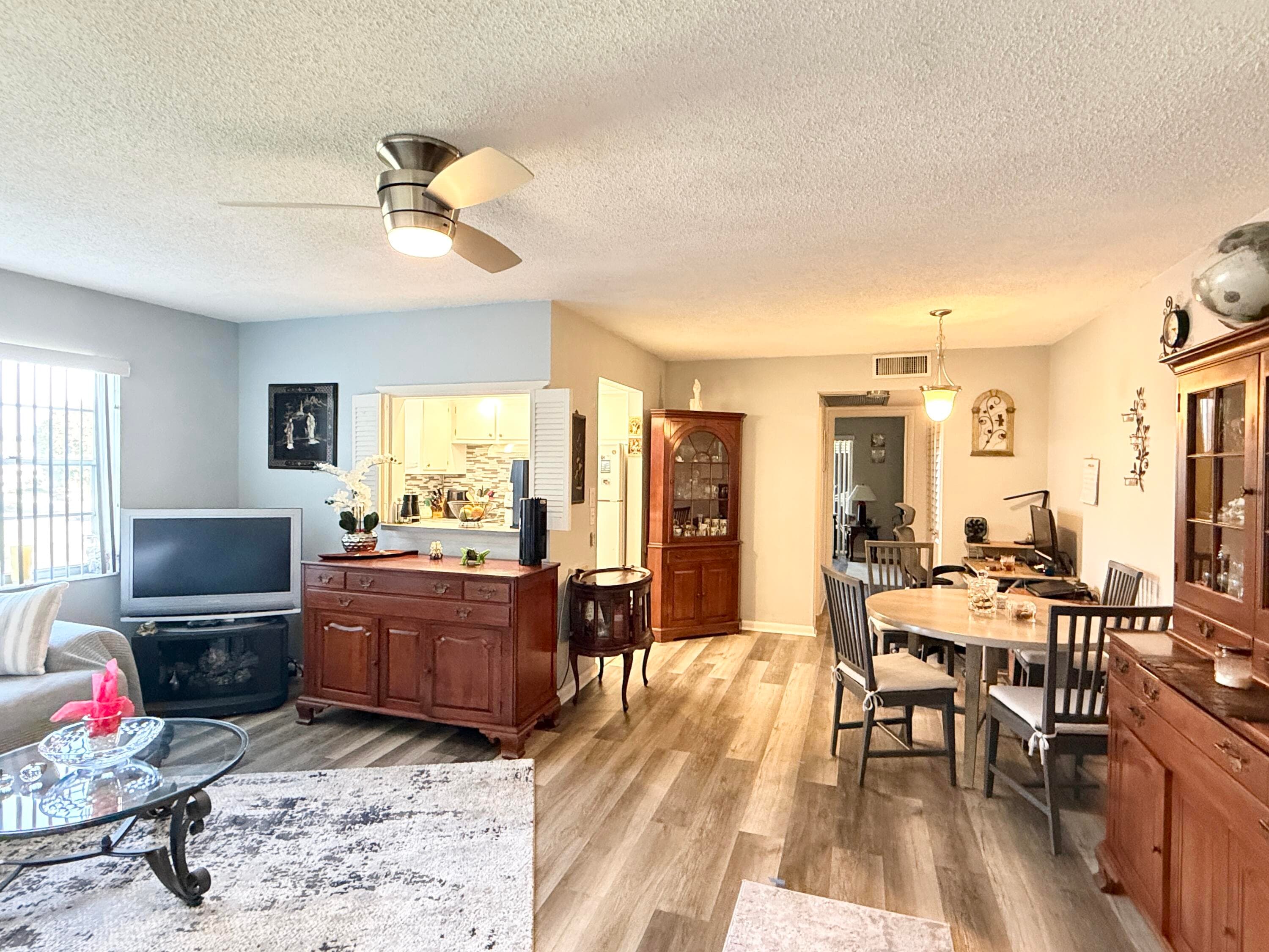 228 Canterbury J, West Palm Beach, FL 33417 — photo 2 of 23