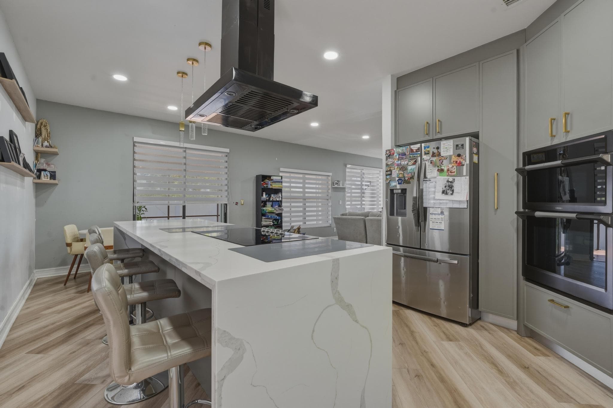 310 NW 207th Way, Pembroke Pines, FL 33029 — photo 1 of 41