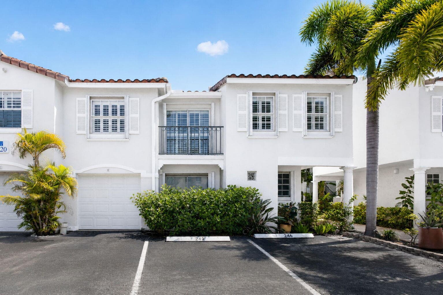1020 Lake Shore Drive 105, Lake Park, FL 33403 — photo 39 of 60