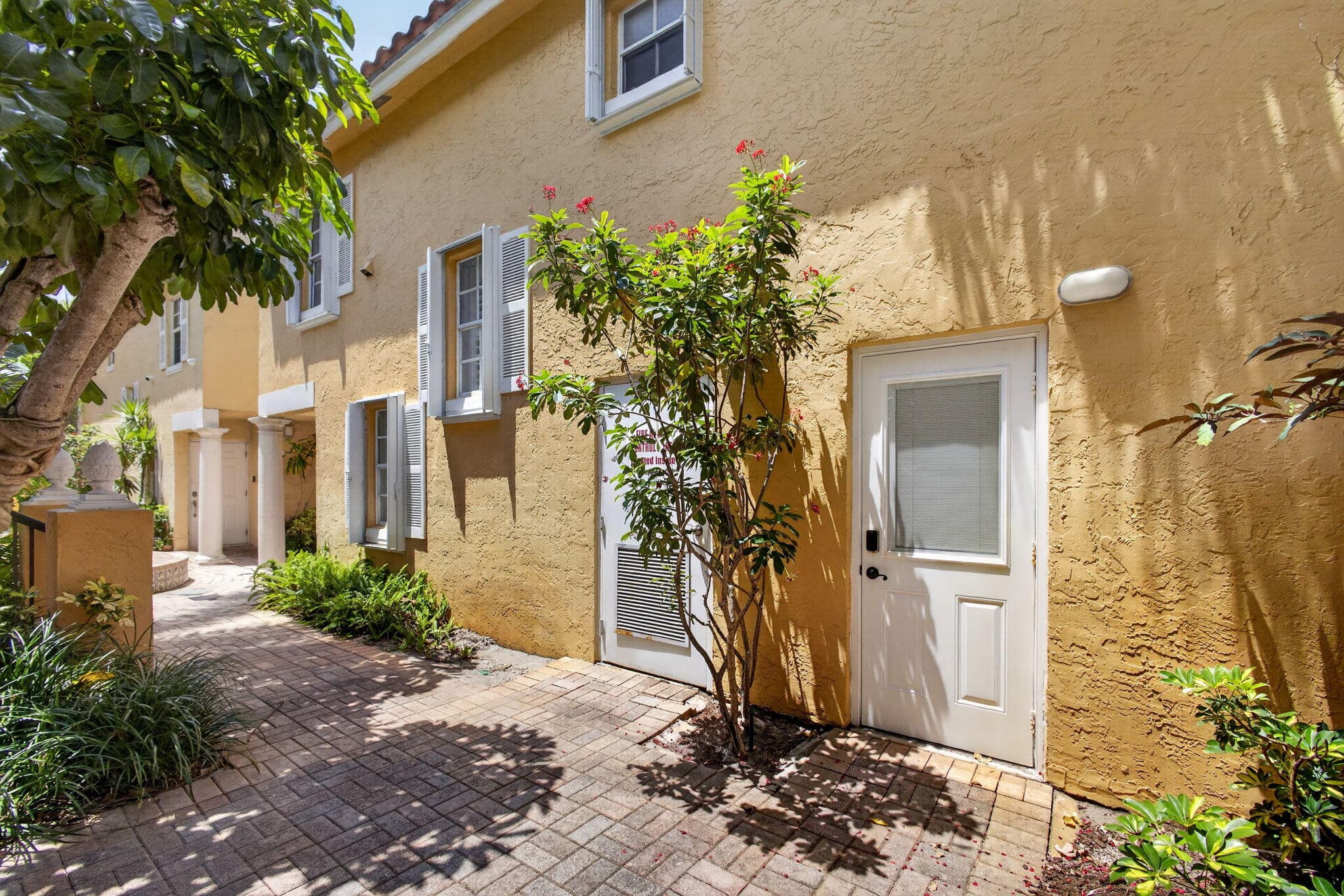 1020 Lake Shore Drive 105, Lake Park, FL 33403 — photo 36 of 60