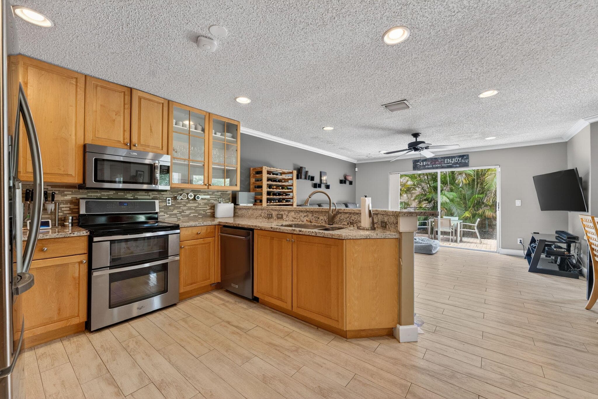 7962 N Silverado Circle, Hollywood, FL 33024 — photo 10 of 39