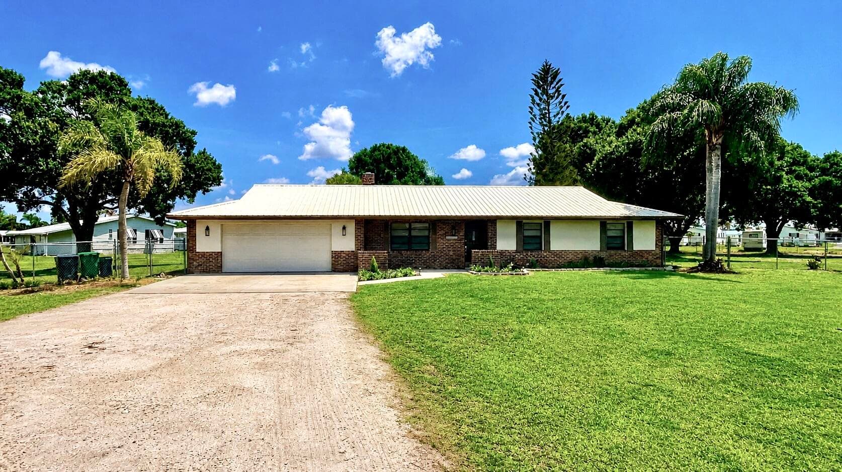 3856 SW 11th Avenue, Okeechobee, FL 34974 — photo 6 of 42