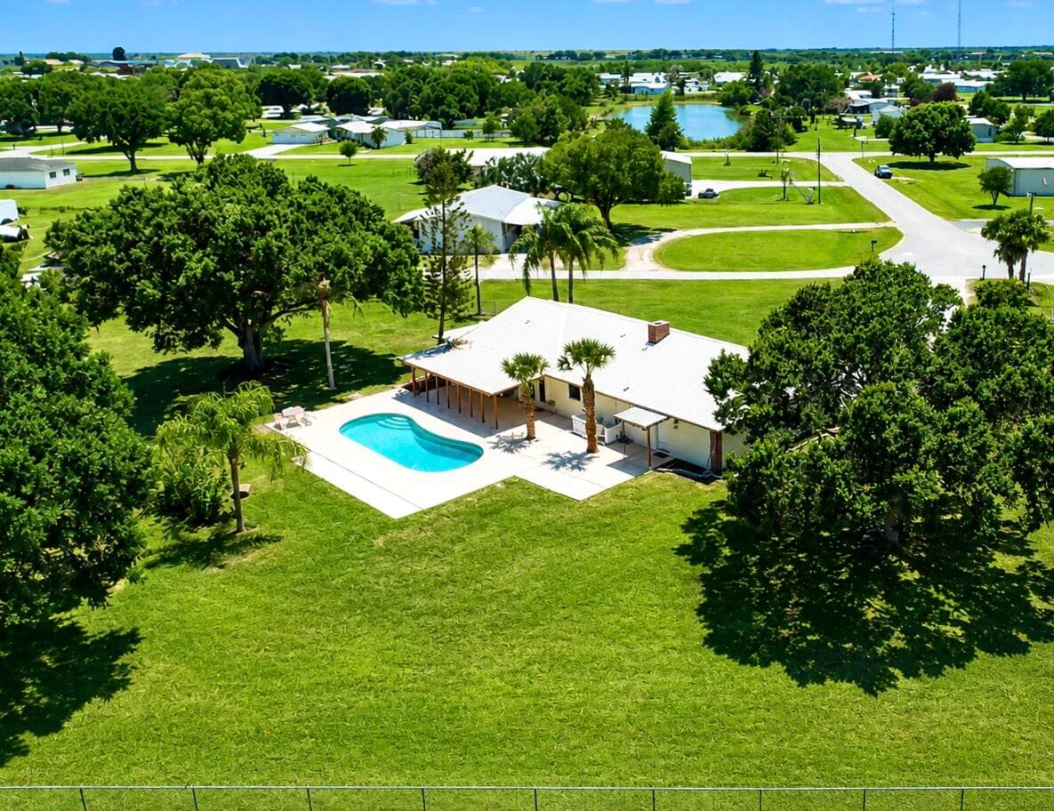 3856 SW 11th Avenue, Okeechobee, FL 34974 — photo 3 of 42