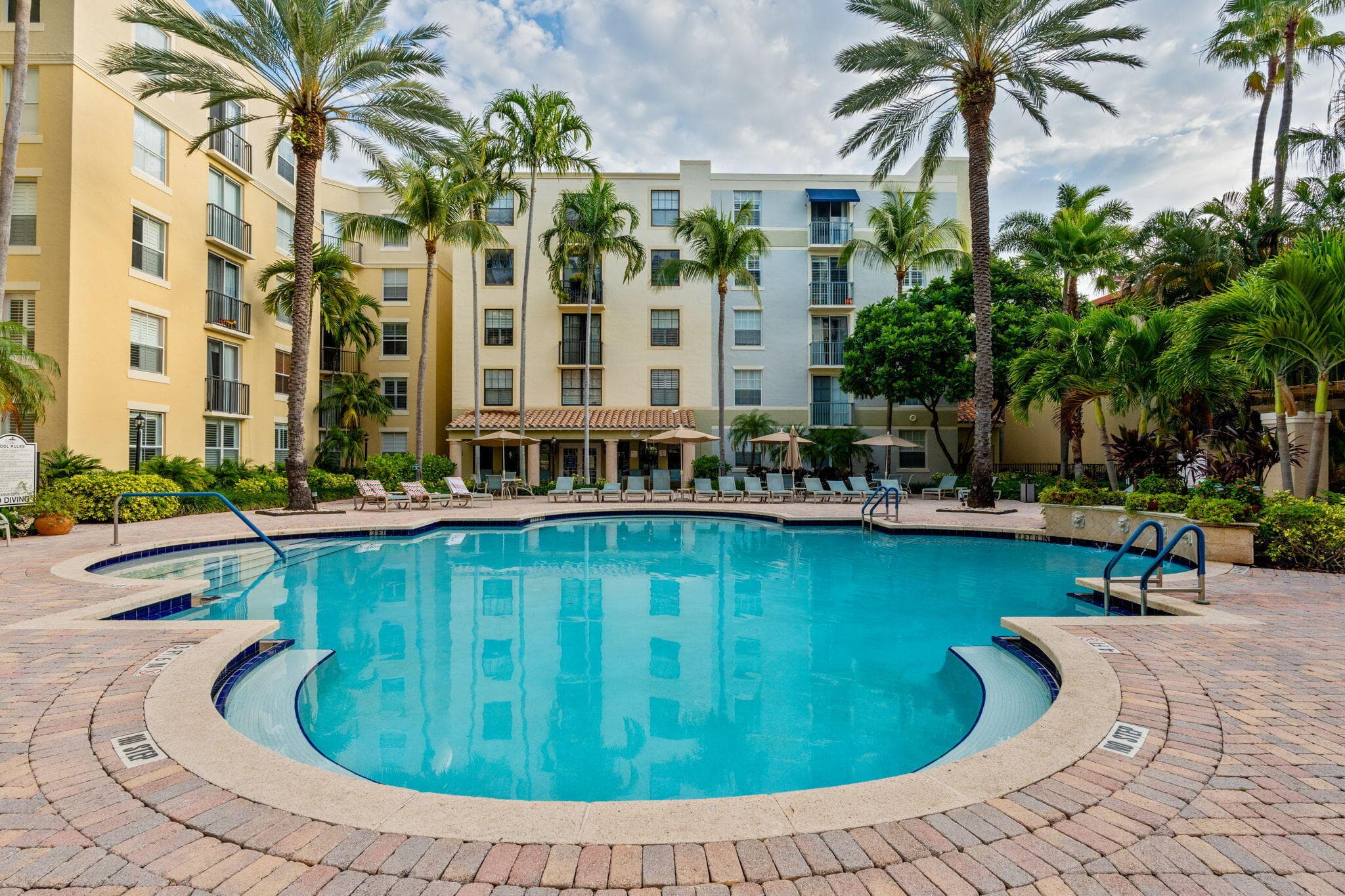 720 S Sapodilla Avenue 106, West Palm Beach, FL 33401 — photo 42 of 46