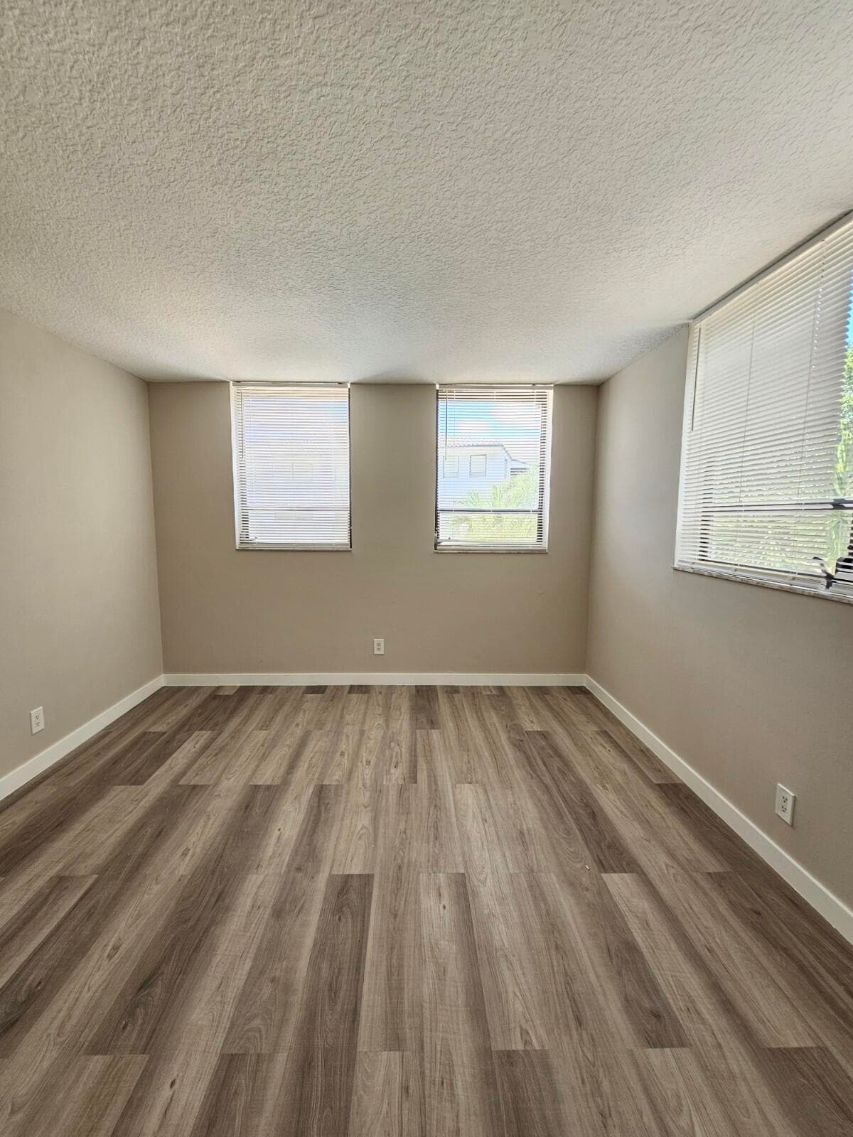 1850 N Congress Avenue 305, West Palm Beach, FL 33401 — photo 15 of 19