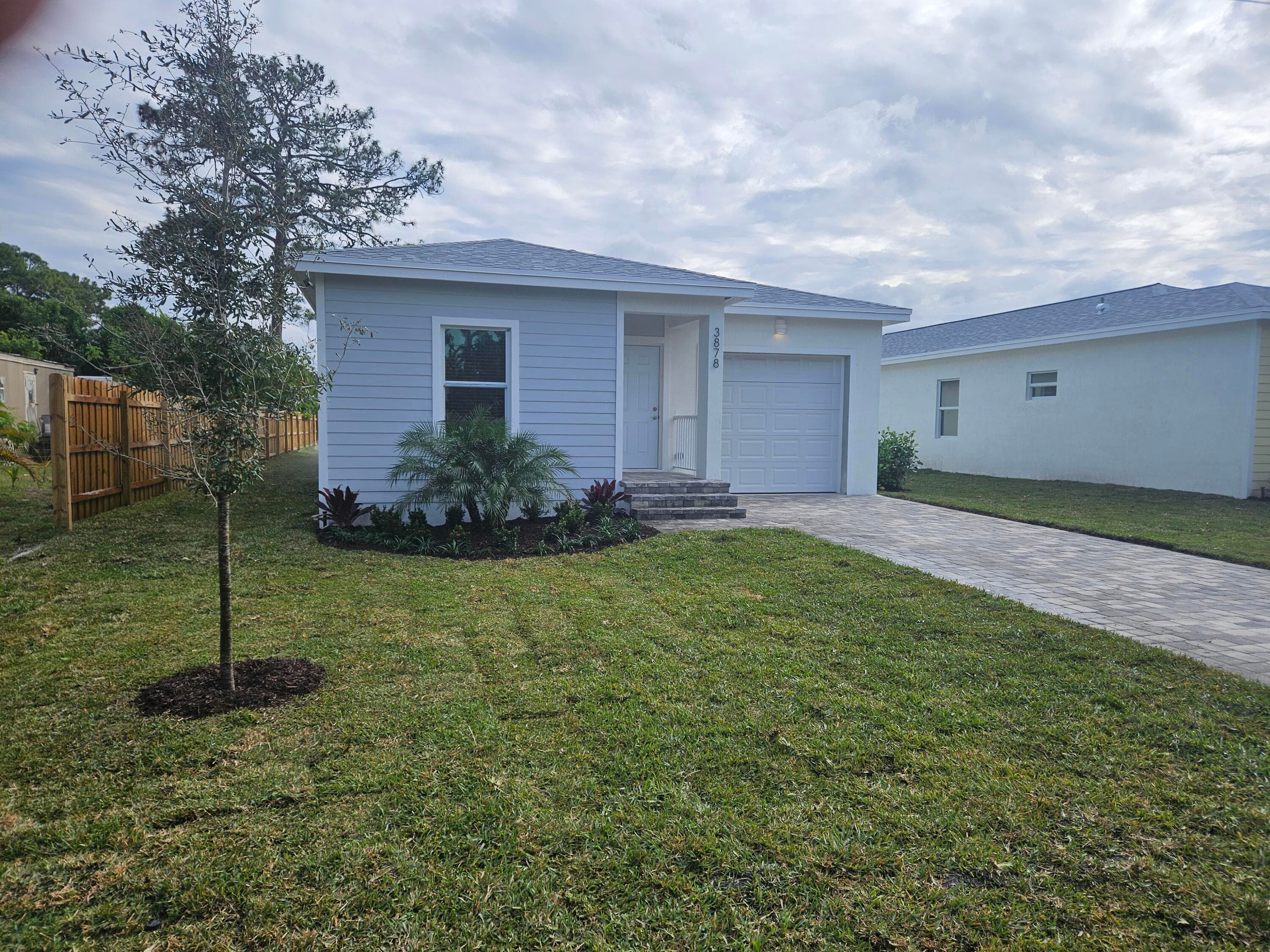 3848 SE Grant Street, Stuart, FL 34997 — photo 2 of 39