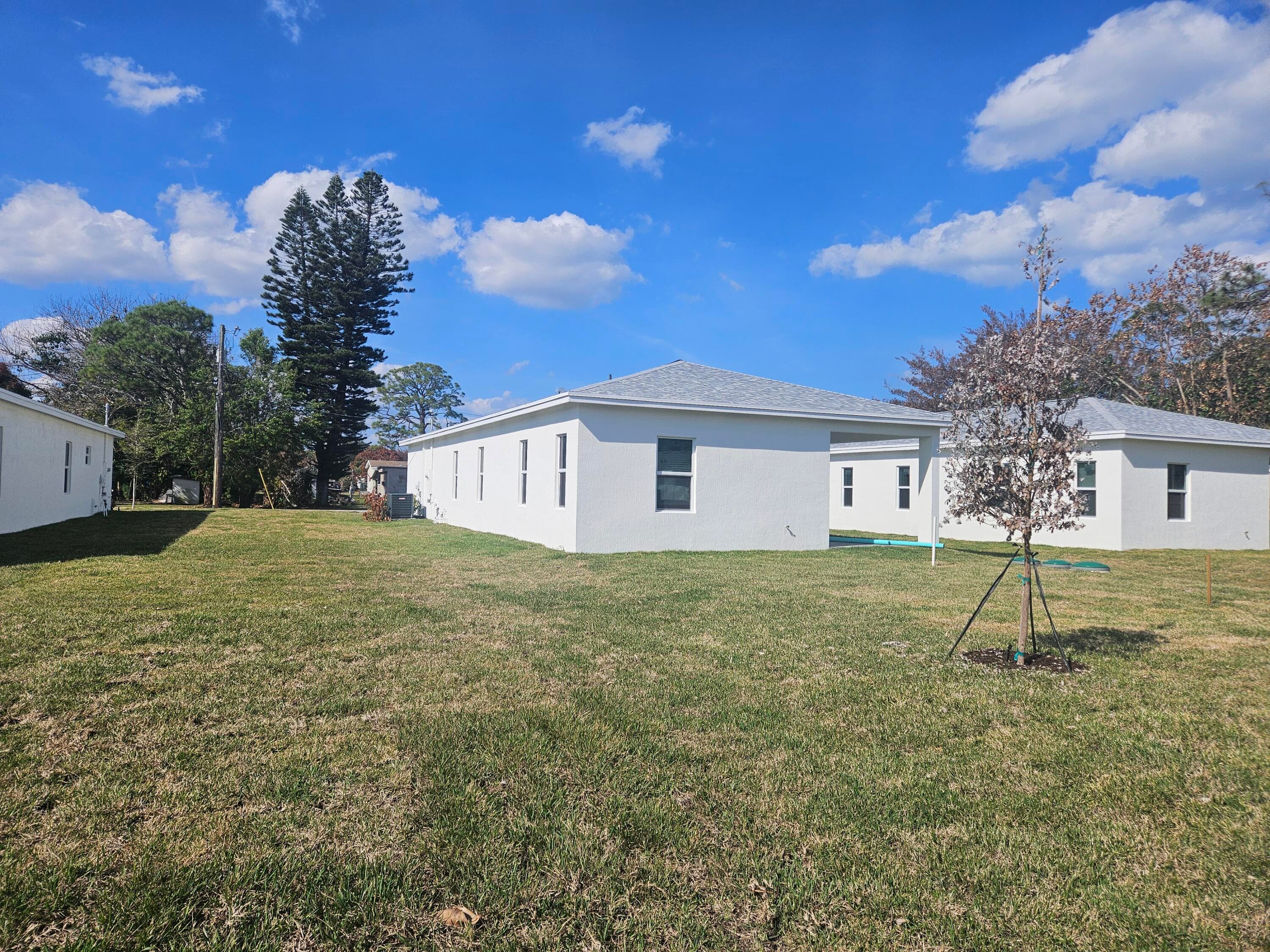 3848 SE Grant Street, Stuart, FL 34997 — photo 5 of 39