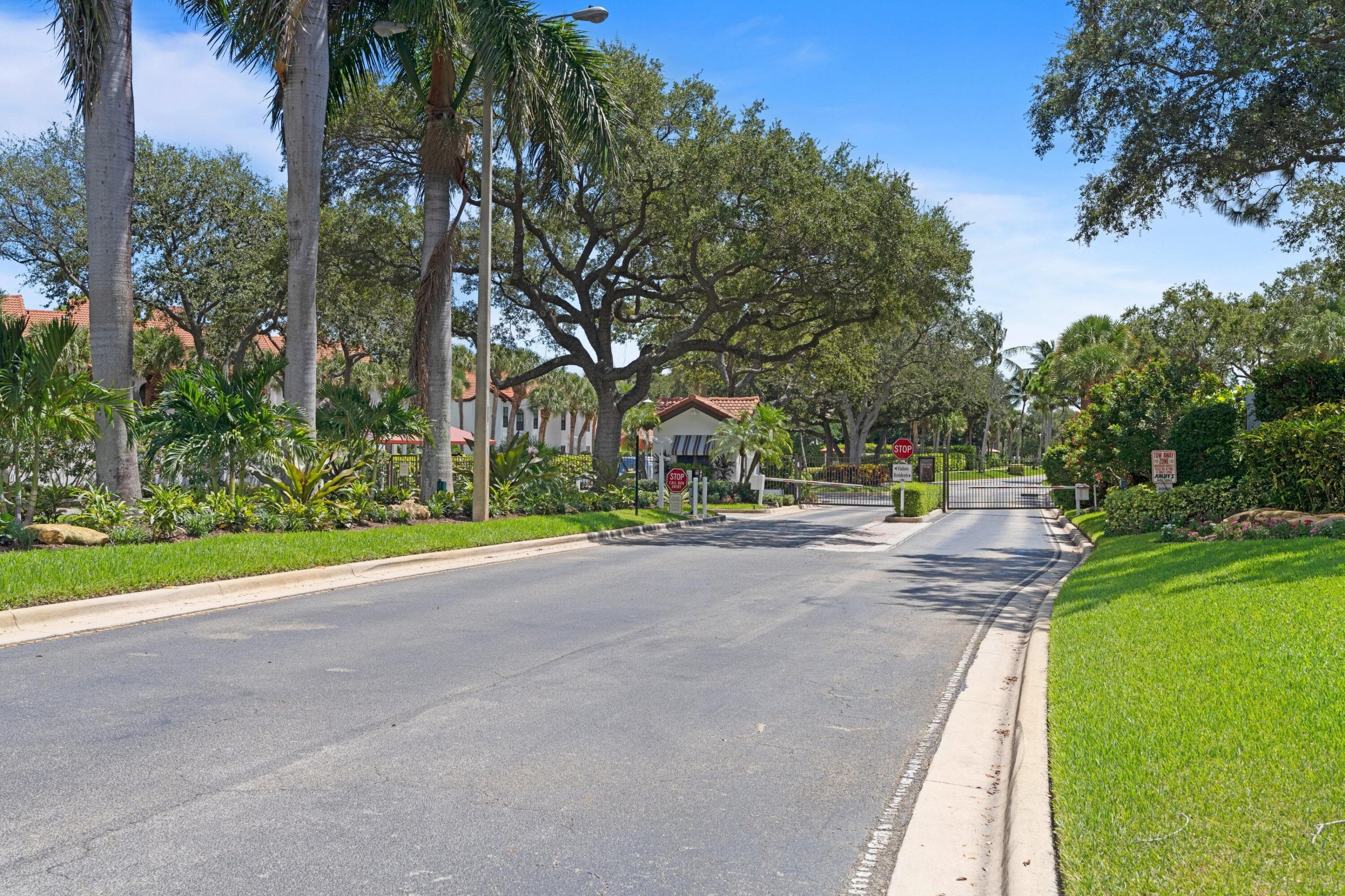 2339 Treasure Isle Drive 43, Palm Beach Gardens, FL 33410 — photo 3 of 30