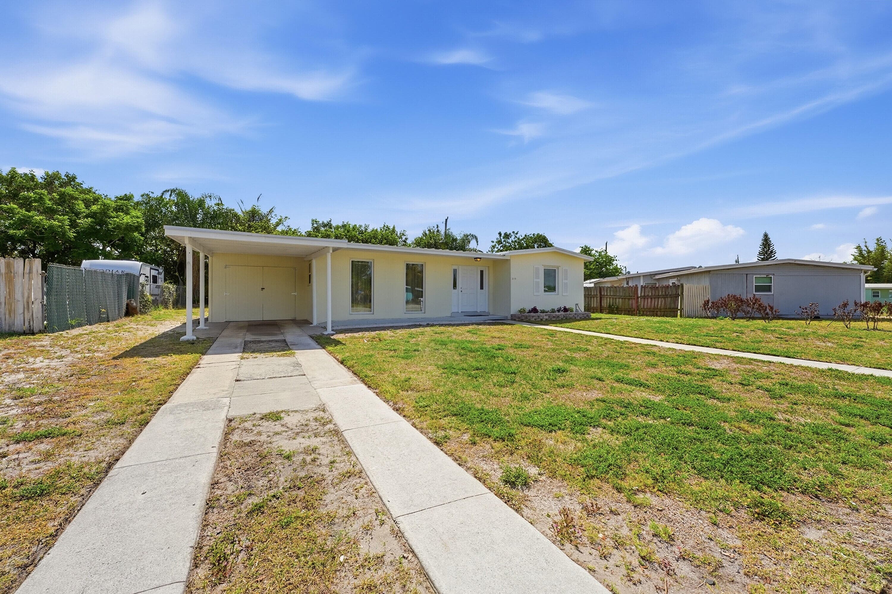 215 SE Airoso Boulevard, Port St. Lucie, FL 34983 — photo 3 of 26