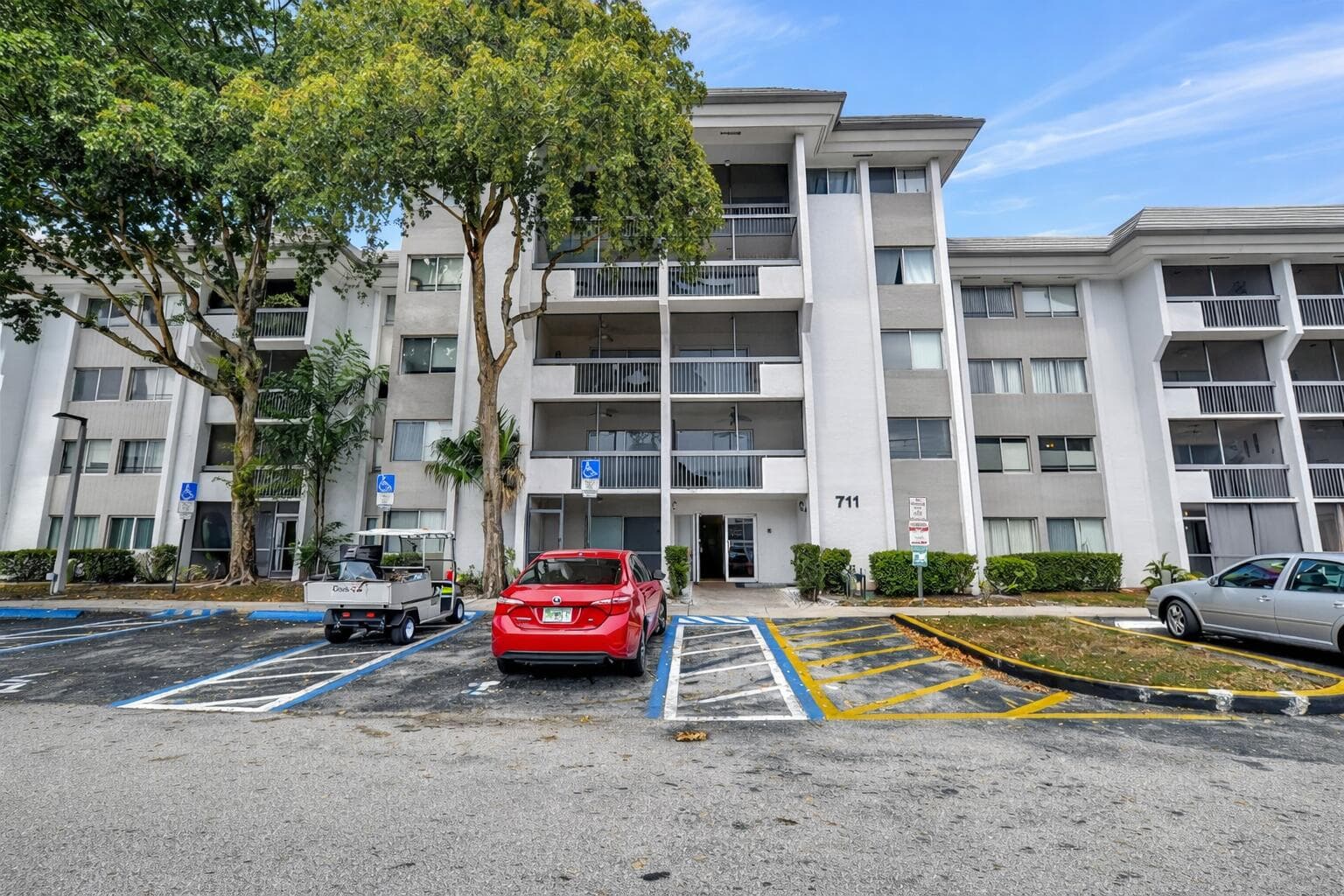 711 N Pine Island Road 210, Plantation, FL 33324 — photo 1 of 17