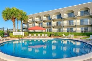 4013 N Ocean Drive N 109, Lauderdale-By-The-Sea, FL 33308 — photo 41 of 51