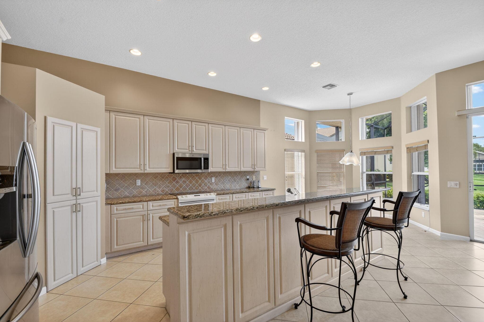 9881 Casa Mar Drive, Lake Worth, FL 33467 — photo 8 of 40