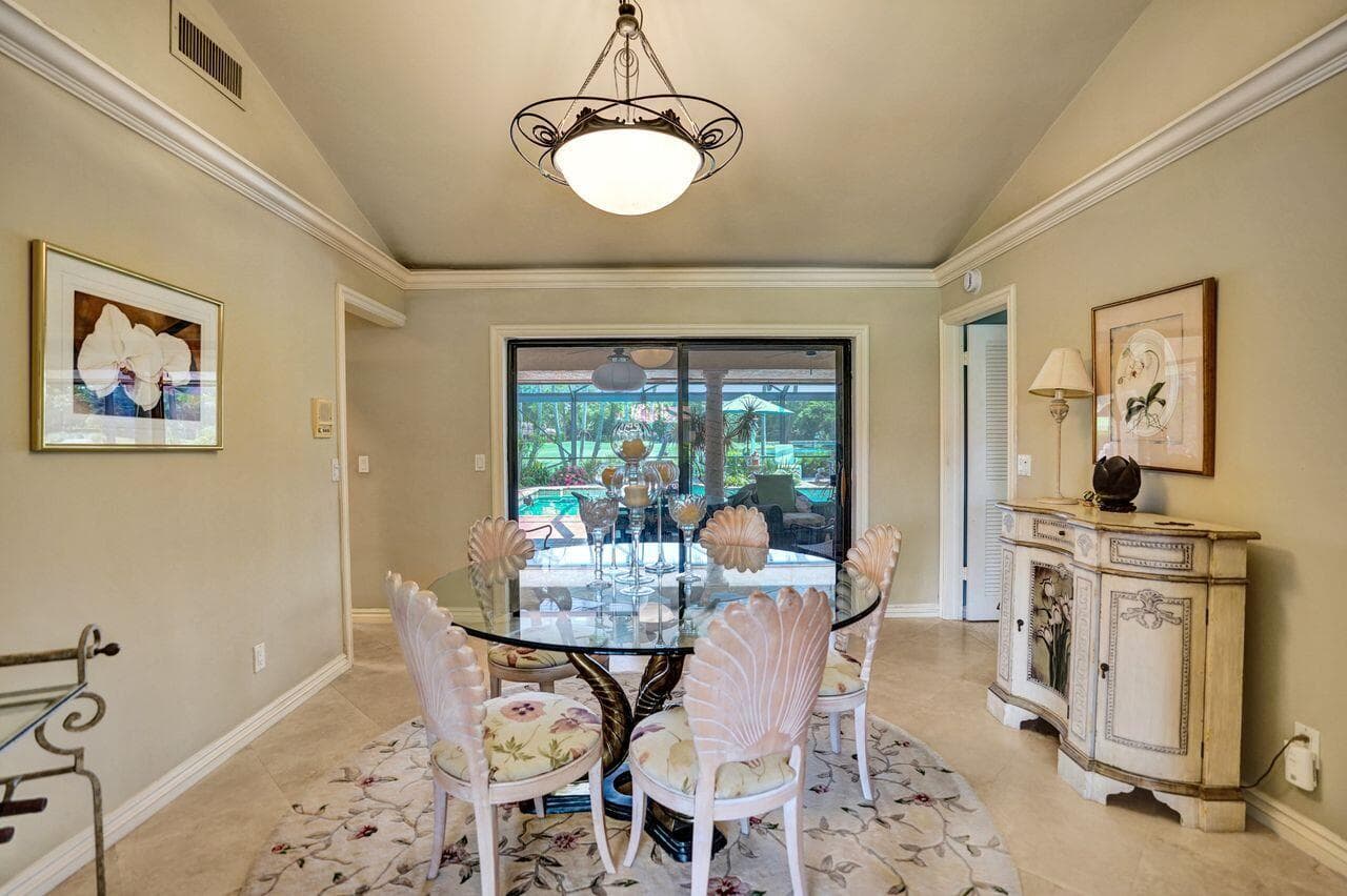 7 Marlwood Lane, Palm Beach Gardens, FL 33418 — photo 8 of 33