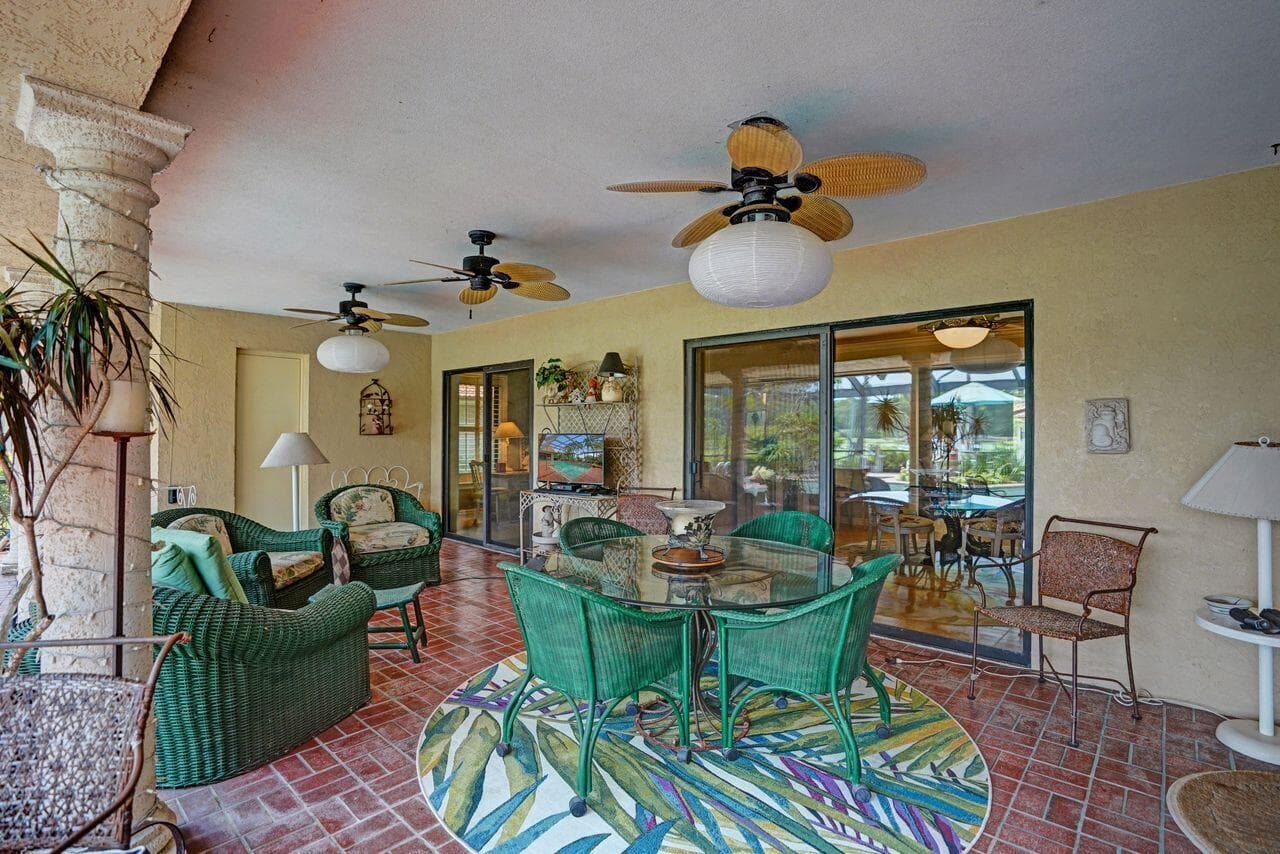 7 Marlwood Lane, Palm Beach Gardens, FL 33418 — photo 28 of 33