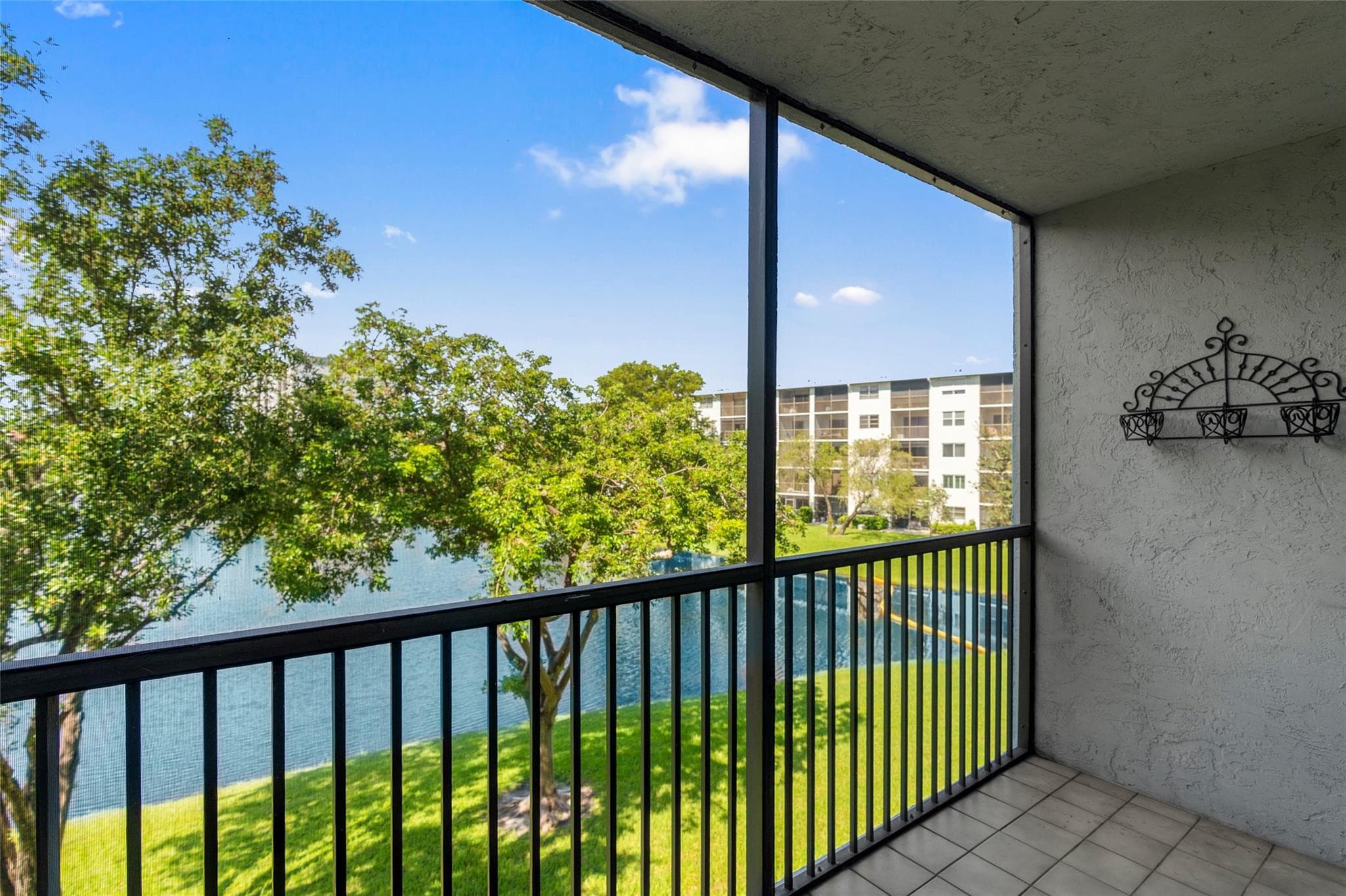 2226 N Cypress Bend Drive 308, Pompano Beach, FL 33069 — photo 3 of 43