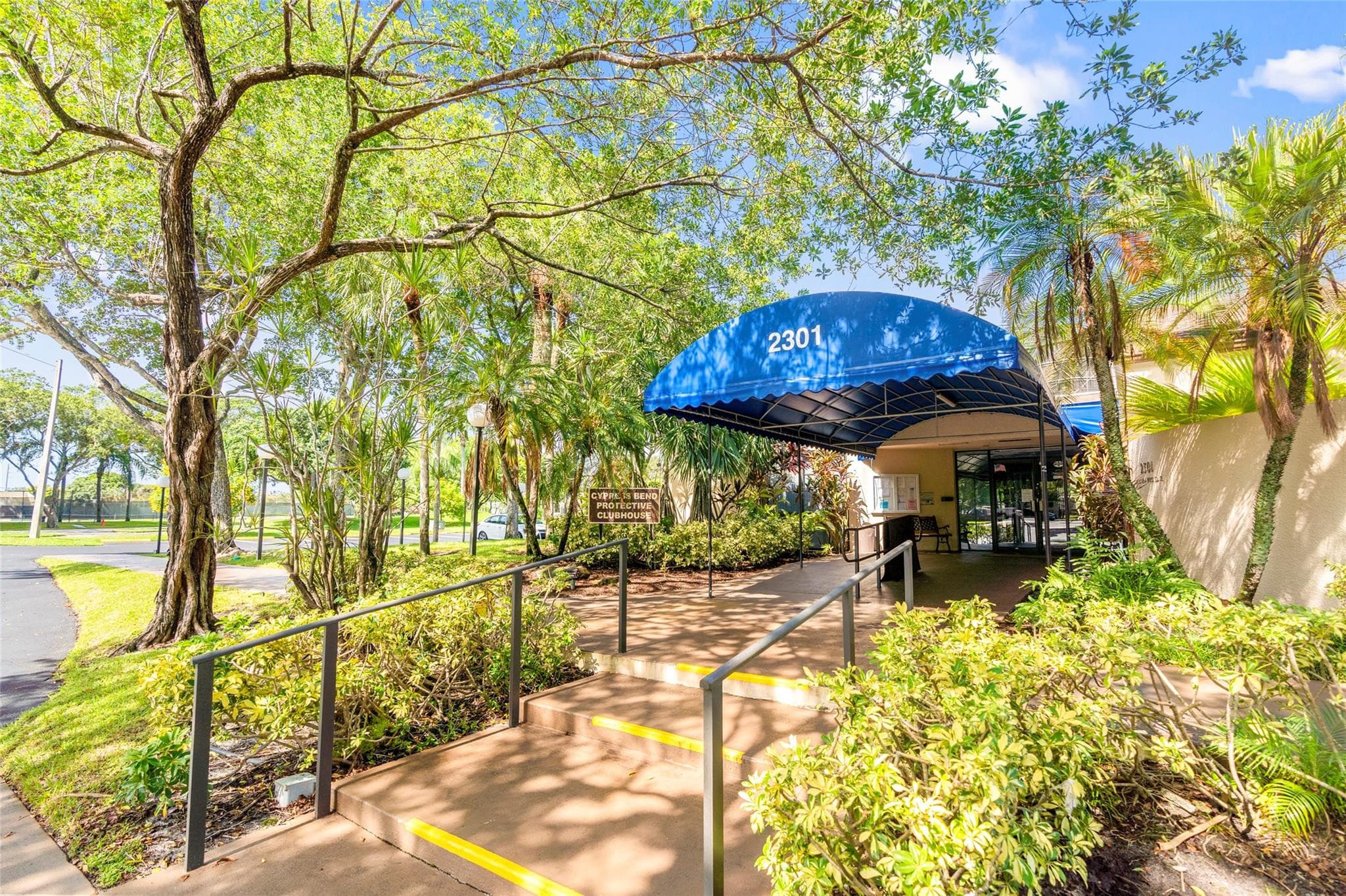 2226 N Cypress Bend Drive 308, Pompano Beach, FL 33069 — photo 24 of 43