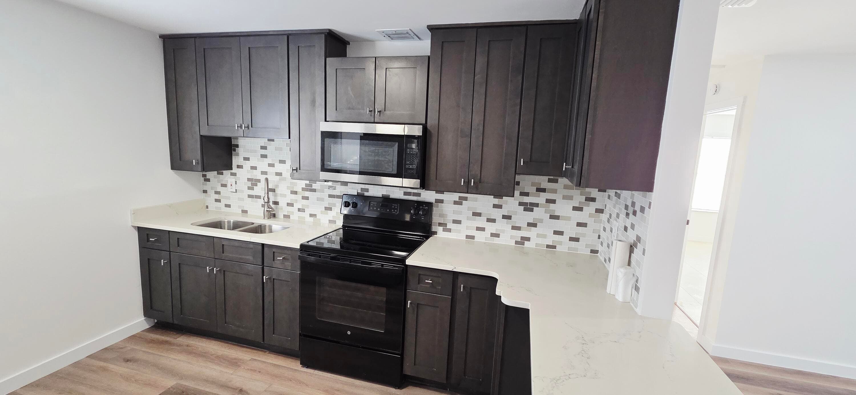 765 W 7th Street B, Riviera Beach, FL 33404 — photo 3 of 13