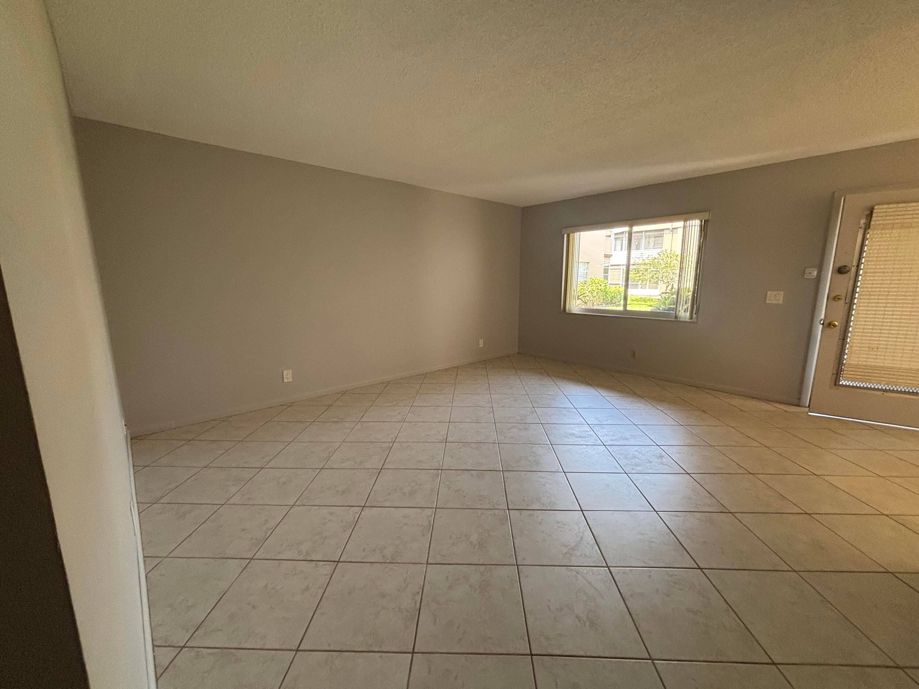 341 Piedmont H, Delray Beach, FL 33484 — photo 5 of 31