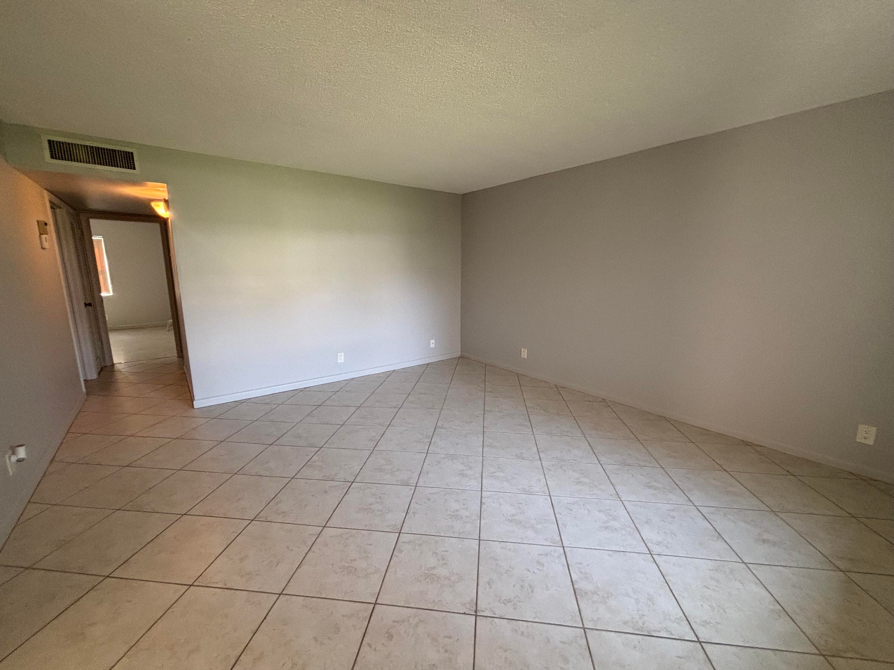 341 Piedmont H, Delray Beach, FL 33484 — photo 4 of 31