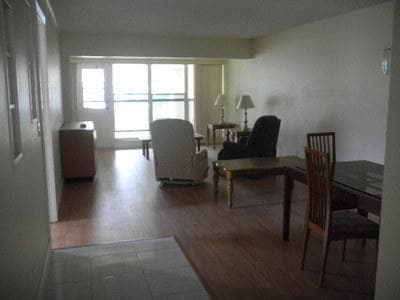 1561 NW 20th Avenue 101, Delray Beach, FL 33445 — photo 4 of 8
