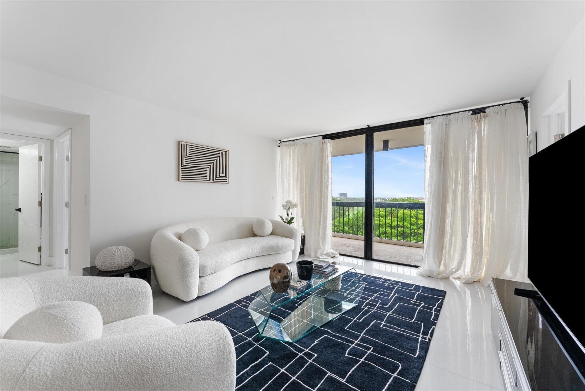2425 Presidential Way 704, West Palm Beach, FL 33401 — photo 10 of 24