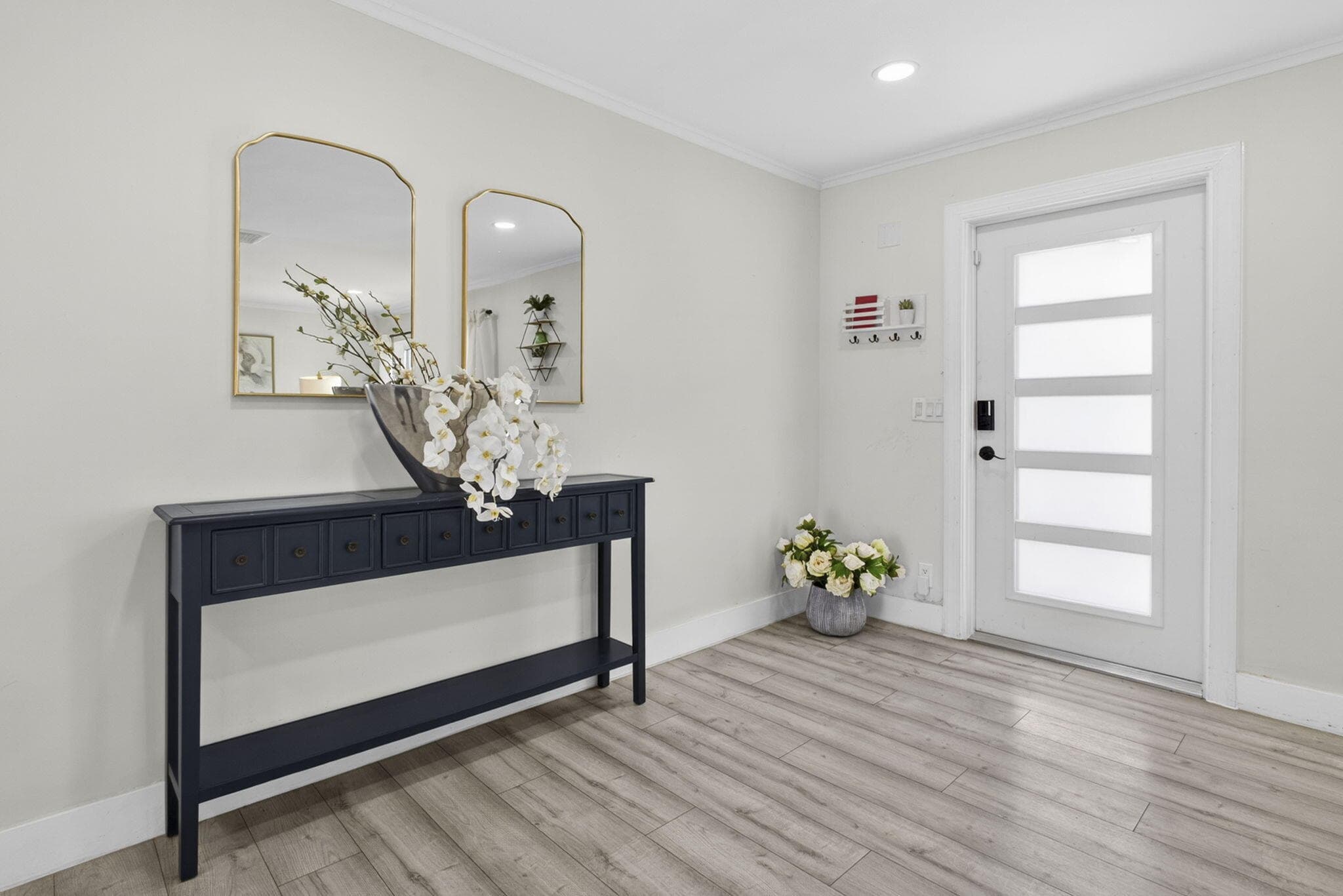 326 Alhambra Place, West Palm Beach, FL 33405 — photo 5 of 69