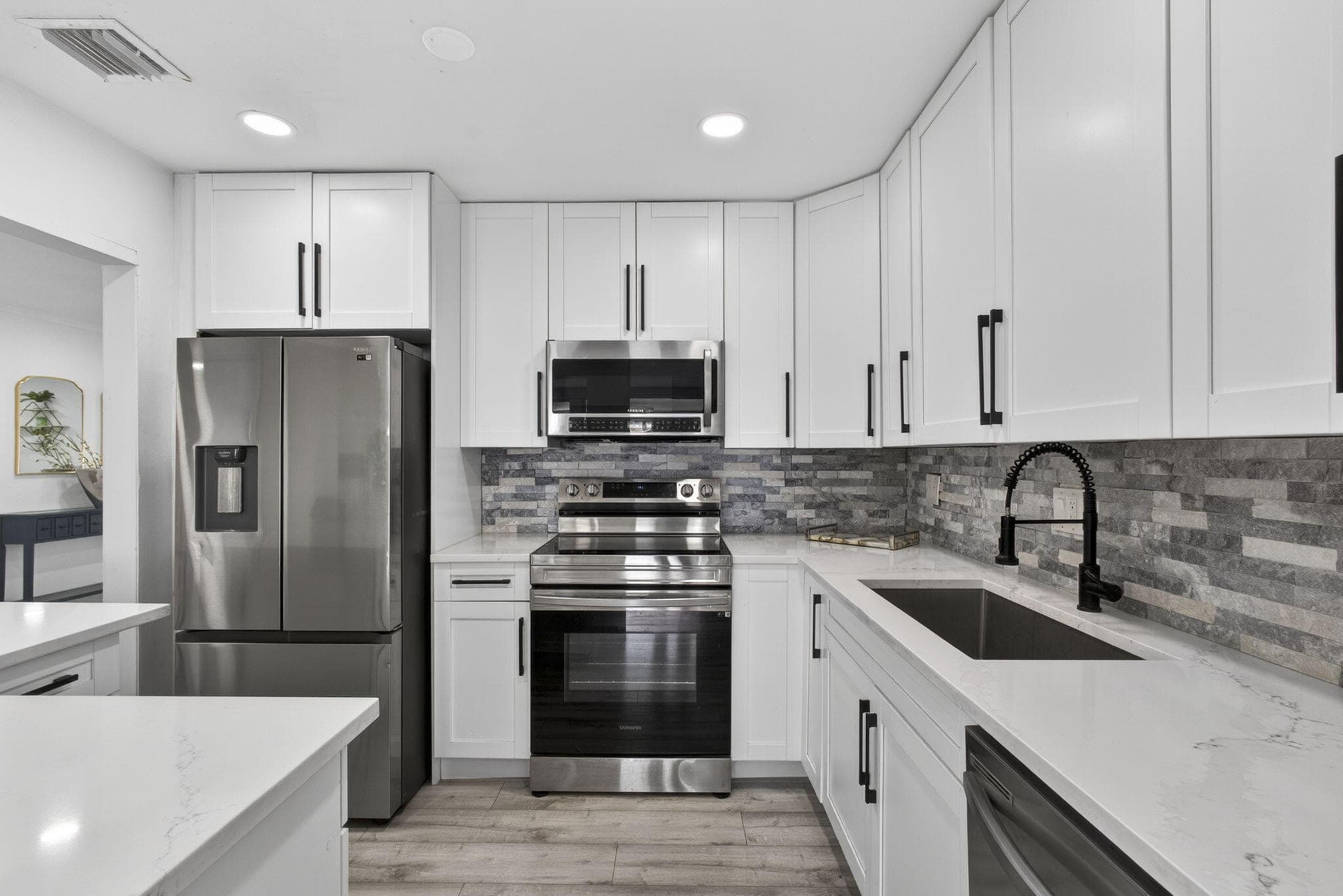 326 Alhambra Place, West Palm Beach, FL 33405 — photo 18 of 69