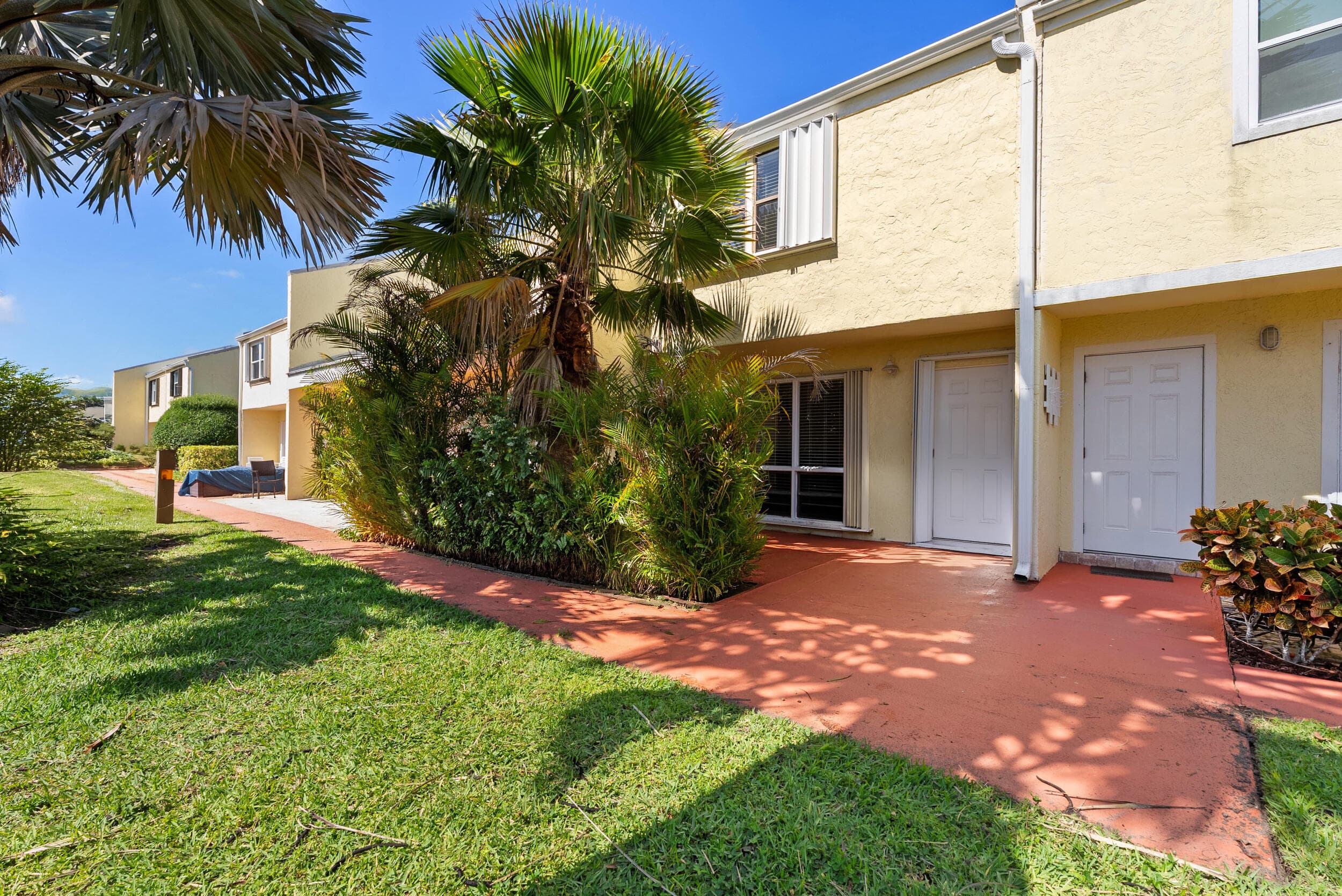 2801 N Hwy A1a Apt E, Fort Pierce, FL 34949 — photo 3 of 34