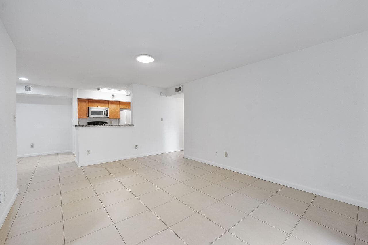 875 Riverside Drive 710, Coral Springs, FL 33071 — photo 7 of 38
