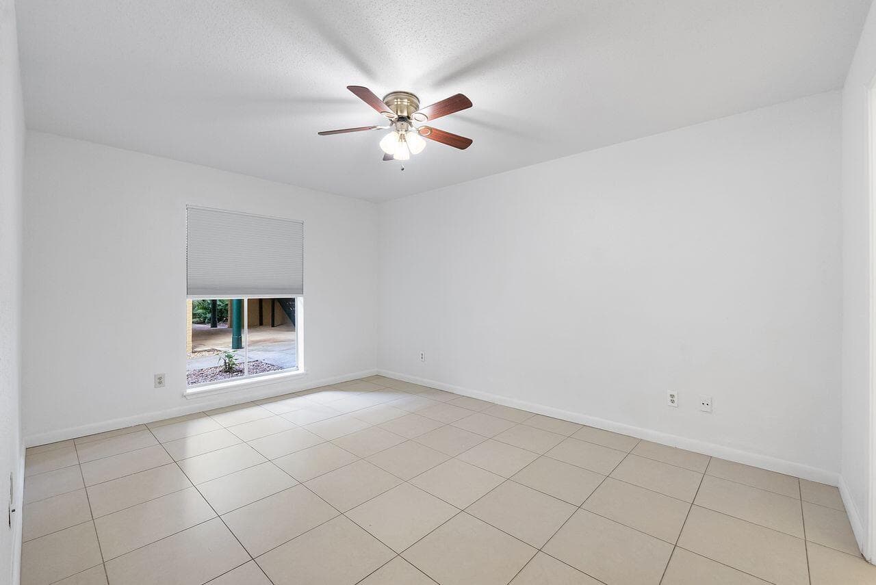 875 Riverside Drive 710, Coral Springs, FL 33071 — photo 14 of 38