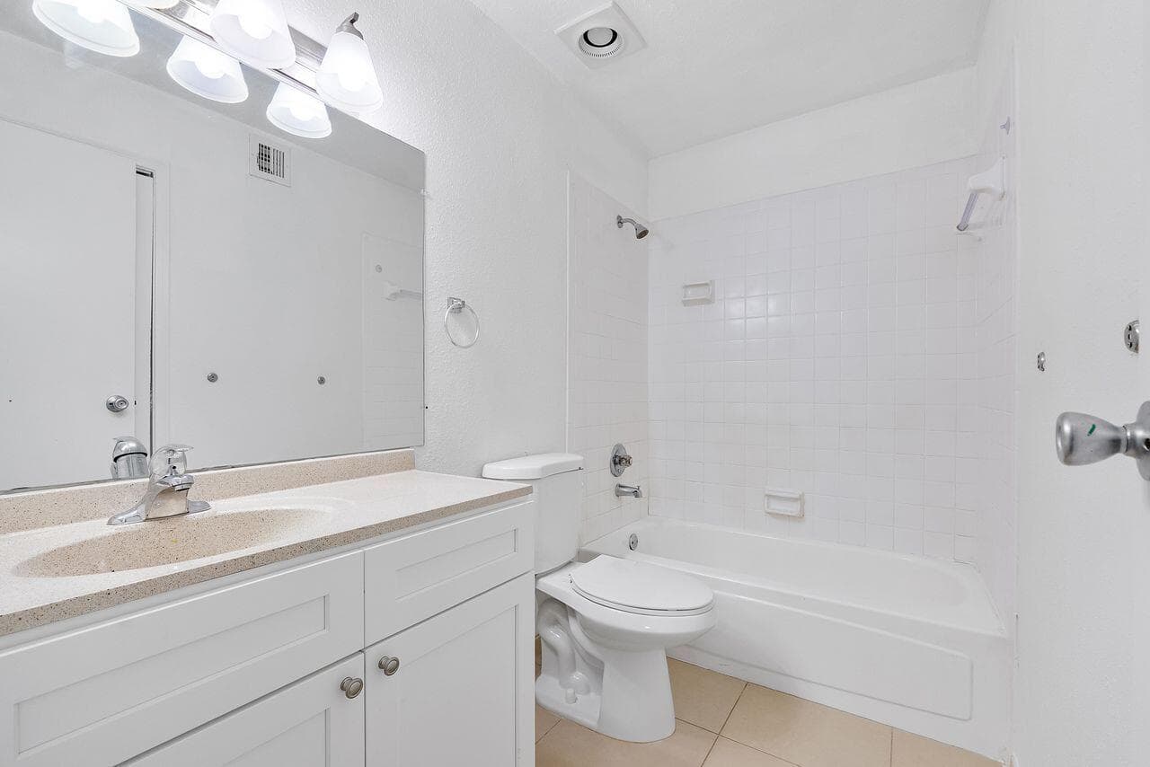 875 Riverside Drive 710, Coral Springs, FL 33071 — photo 16 of 38