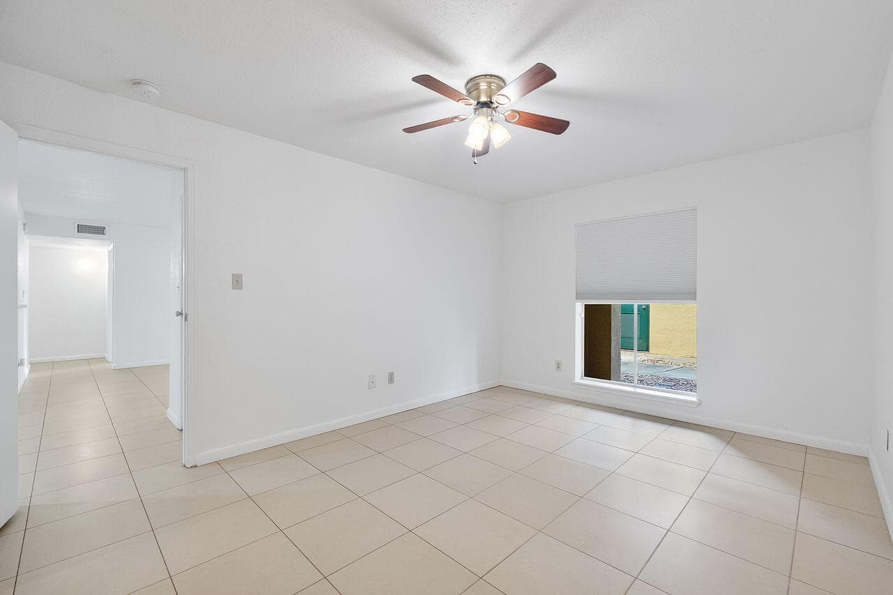 875 Riverside Drive 710, Coral Springs, FL 33071 — photo 18 of 38