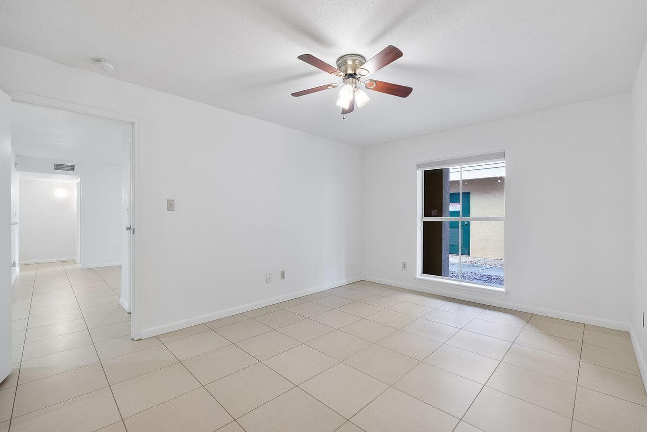875 Riverside Drive 710, Coral Springs, FL 33071 — photo 19 of 38