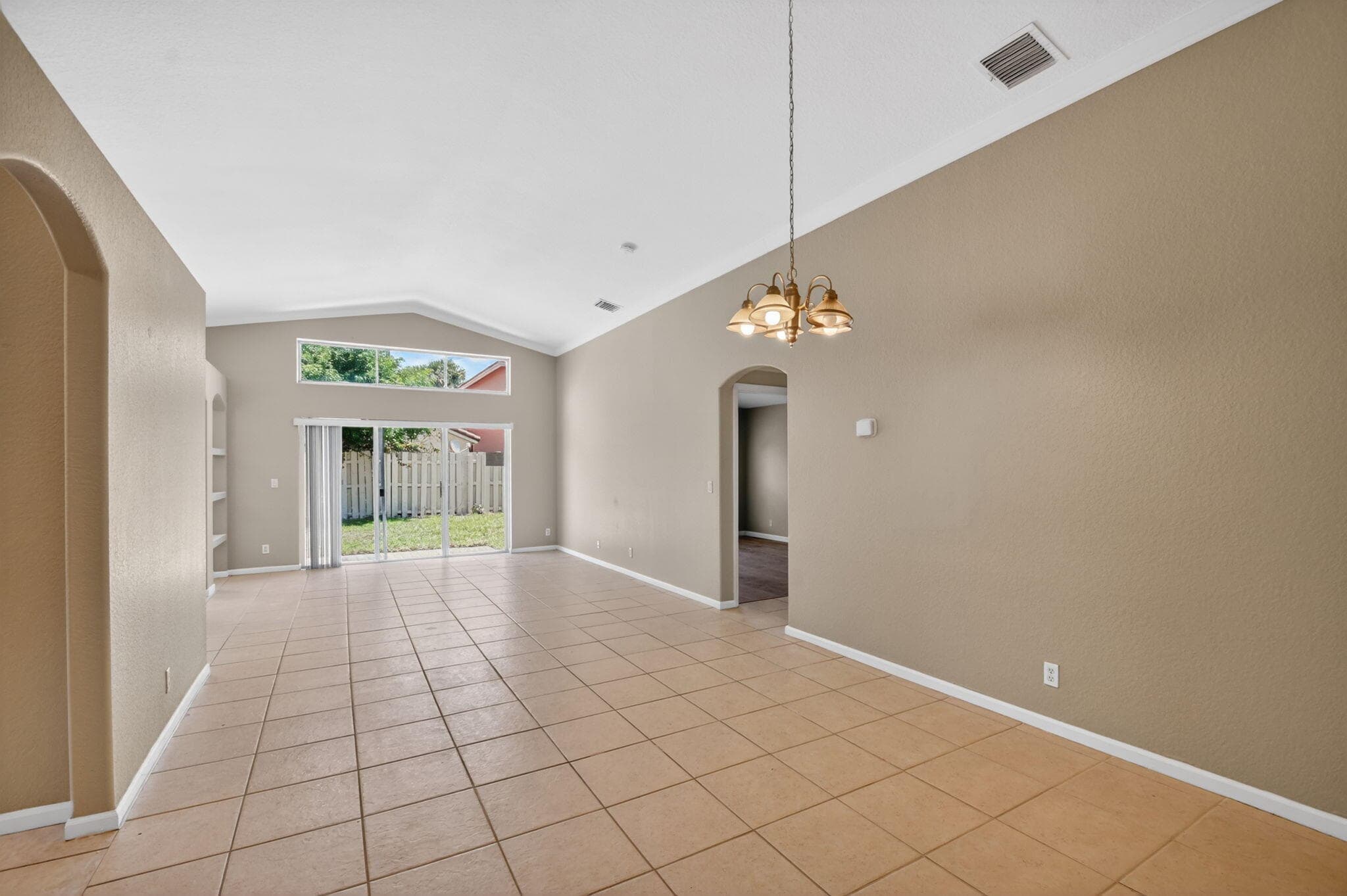 3746 Torres Circle, West Palm Beach, FL 33409 — photo 8 of 49