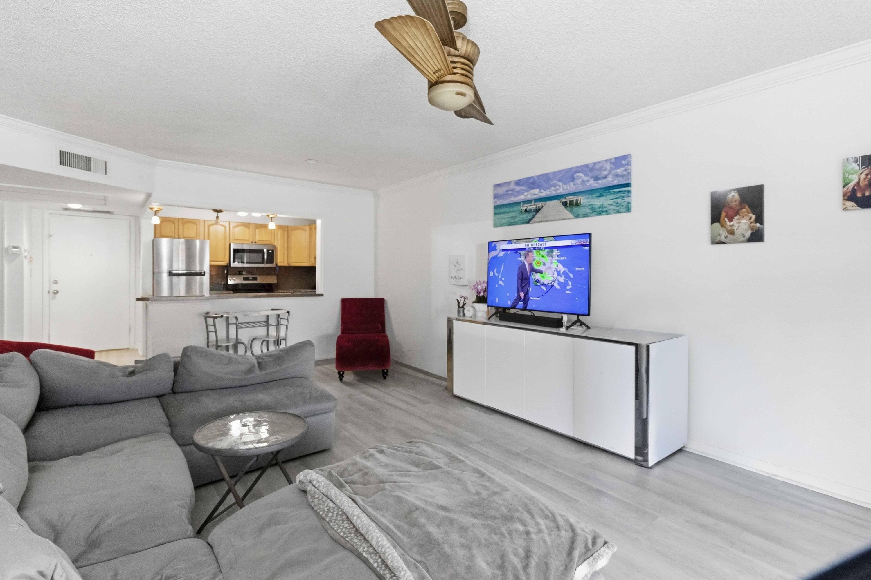 259 S Cypress Road 506, Pompano Beach, FL 33060 — photo 10 of 33