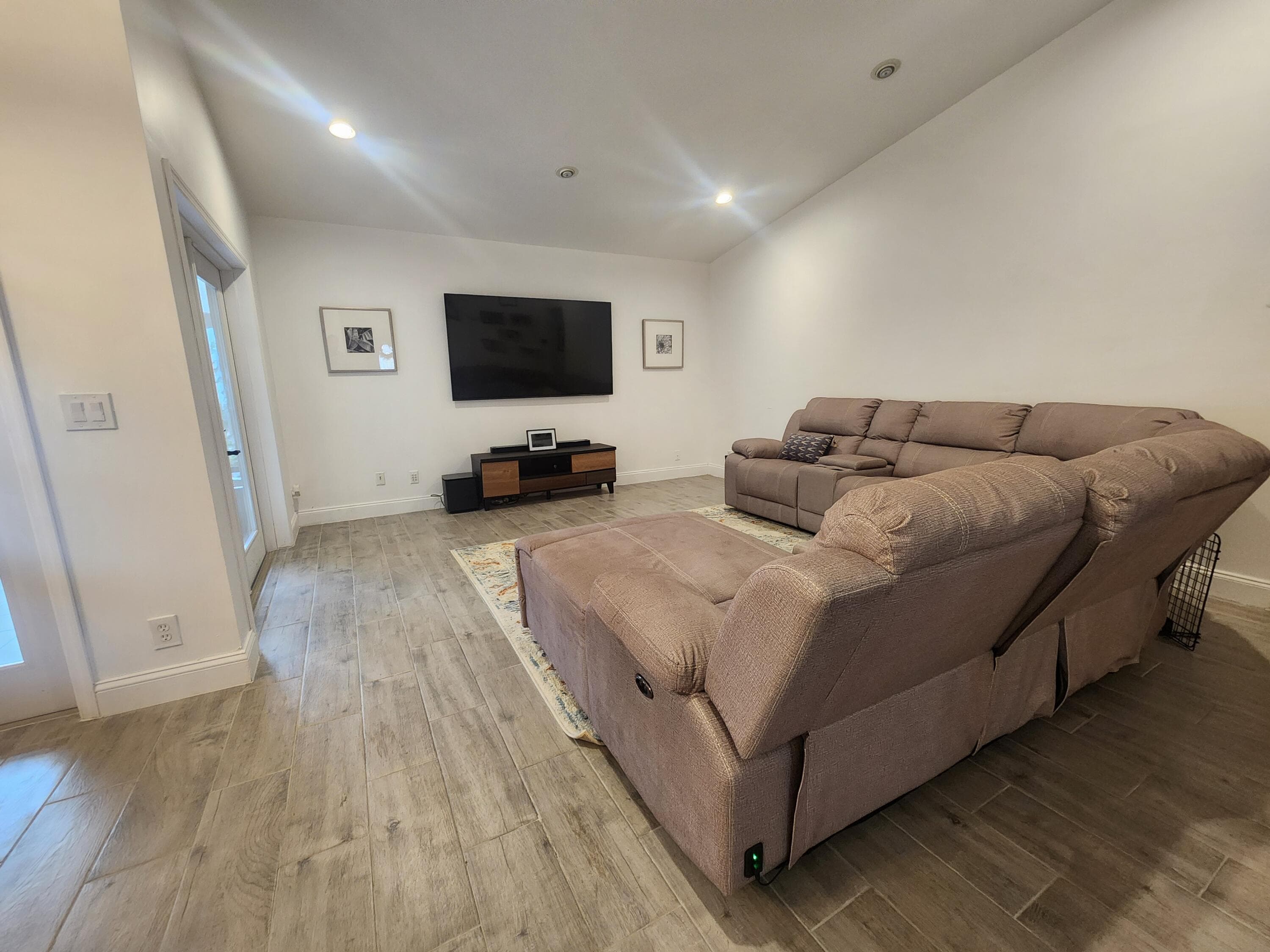 250 E Riverbend Drive, Sunrise, FL 33326 — photo 12 of 22
