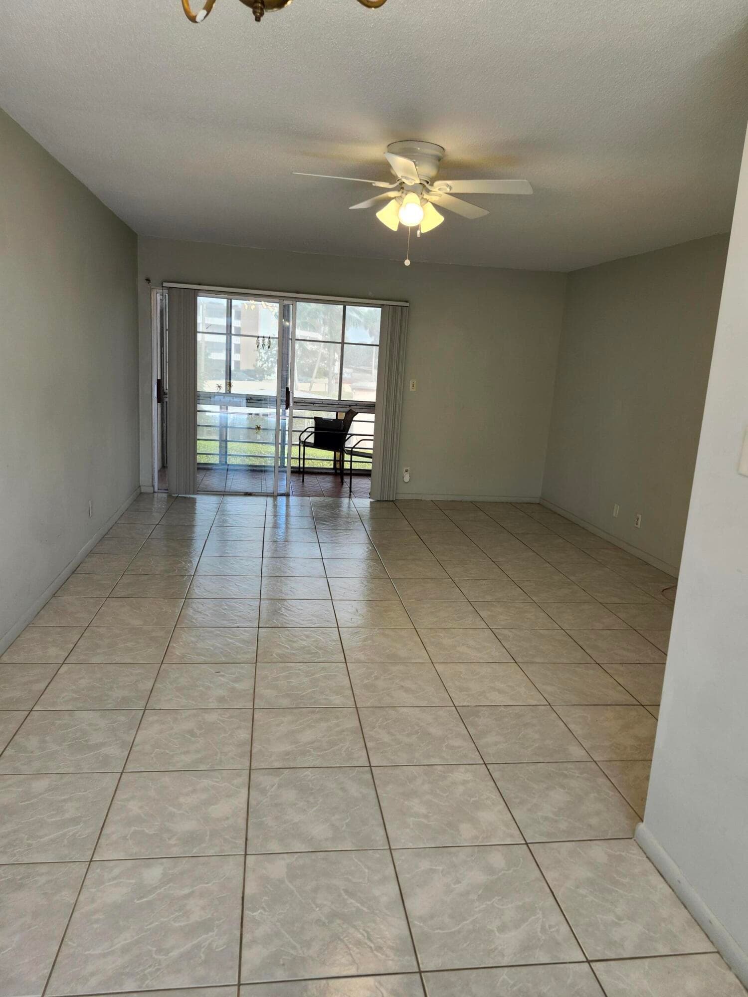 17 Golfs H, West Palm Beach, FL 33417 — photo 2 of 5