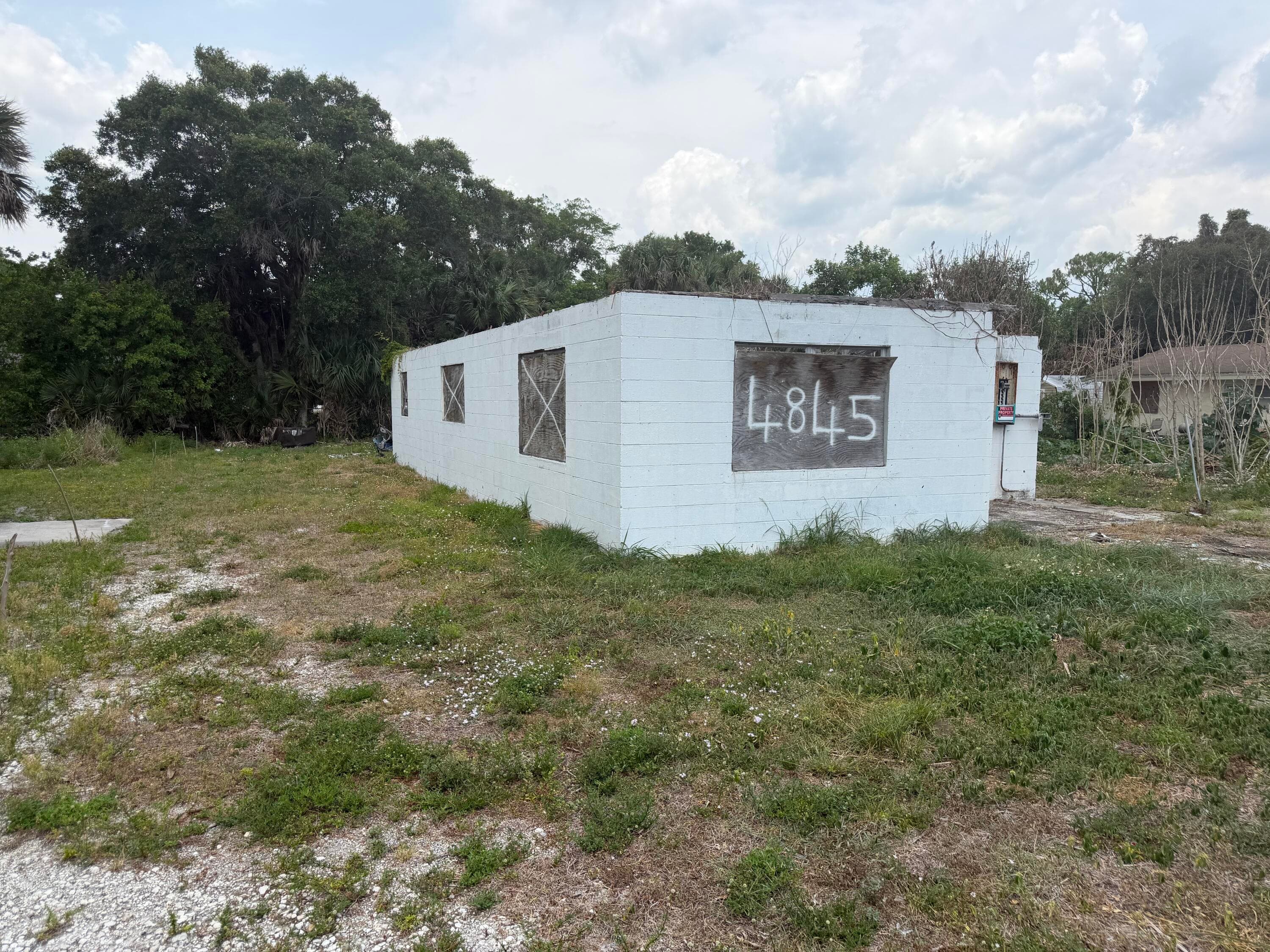4845 34th Avenue, Vero Beach, FL 32967 — photo 4 of 6