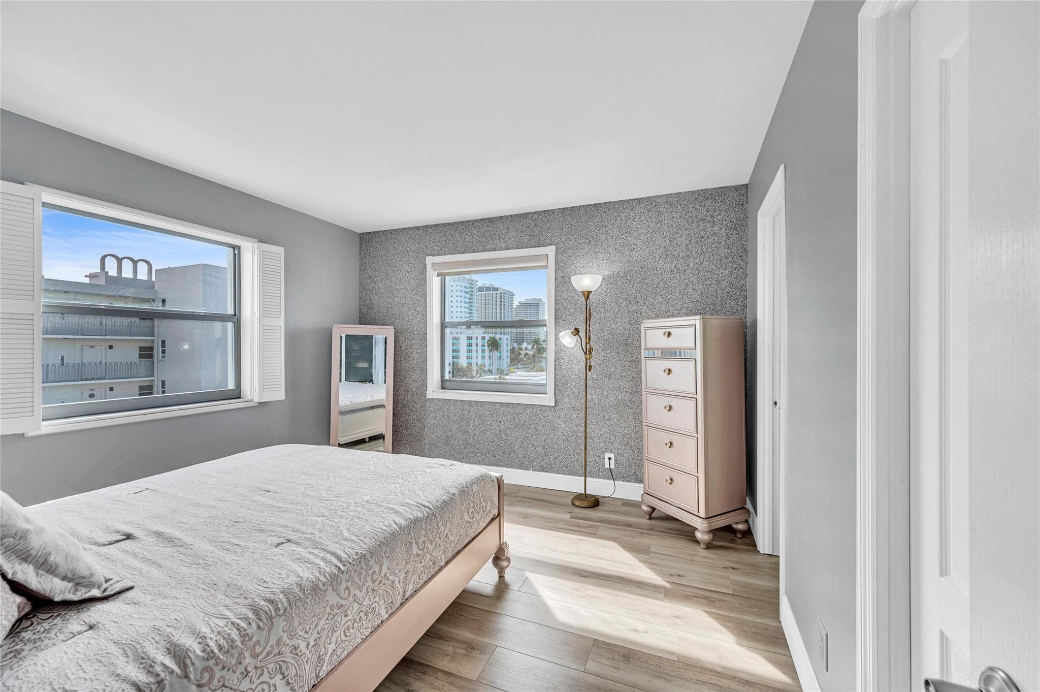 720 Orton Avenue 505, Fort Lauderdale, FL 33304 — photo 13 of 26
