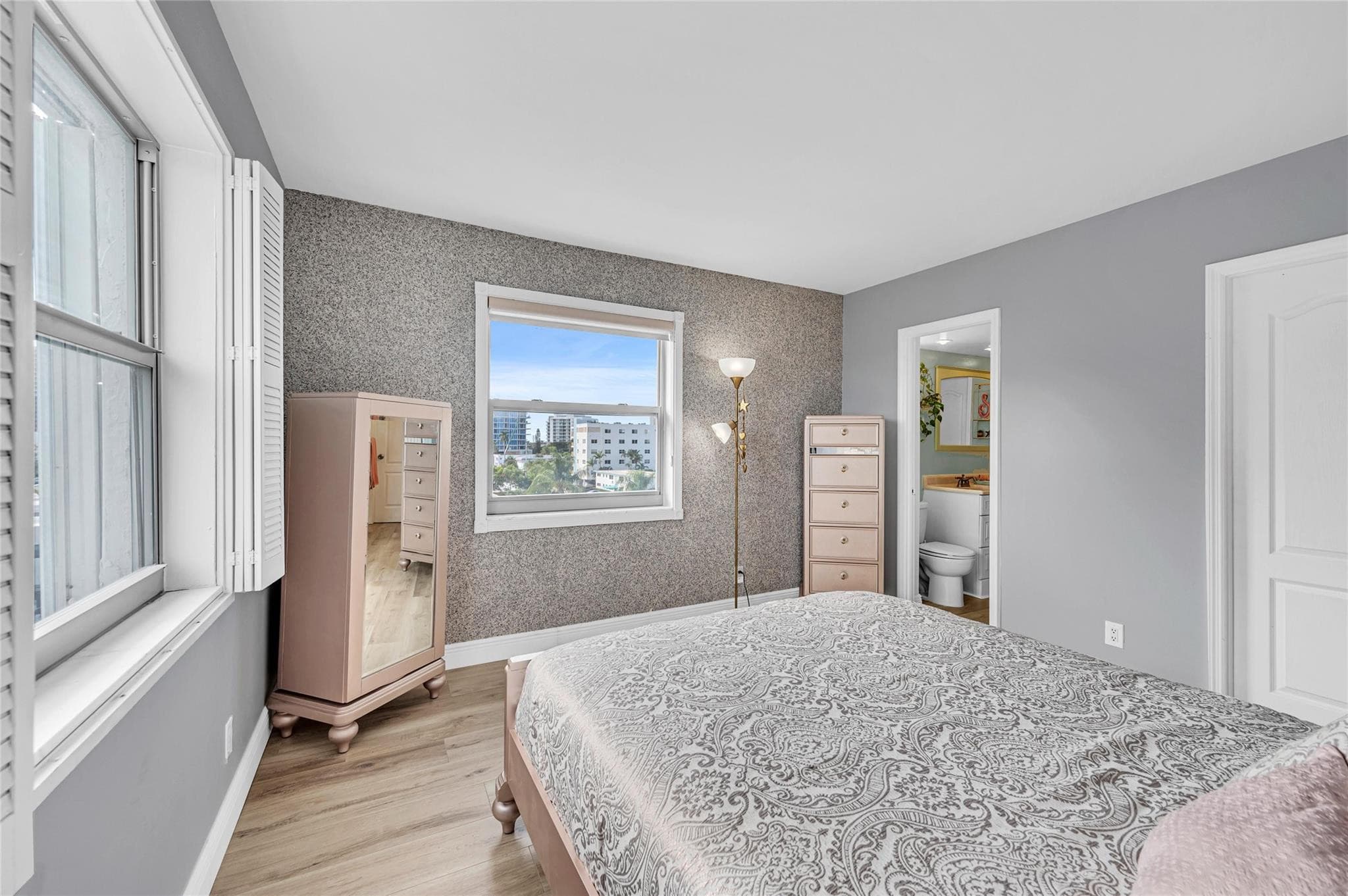 720 Orton Avenue 505, Fort Lauderdale, FL 33304 — photo 15 of 26