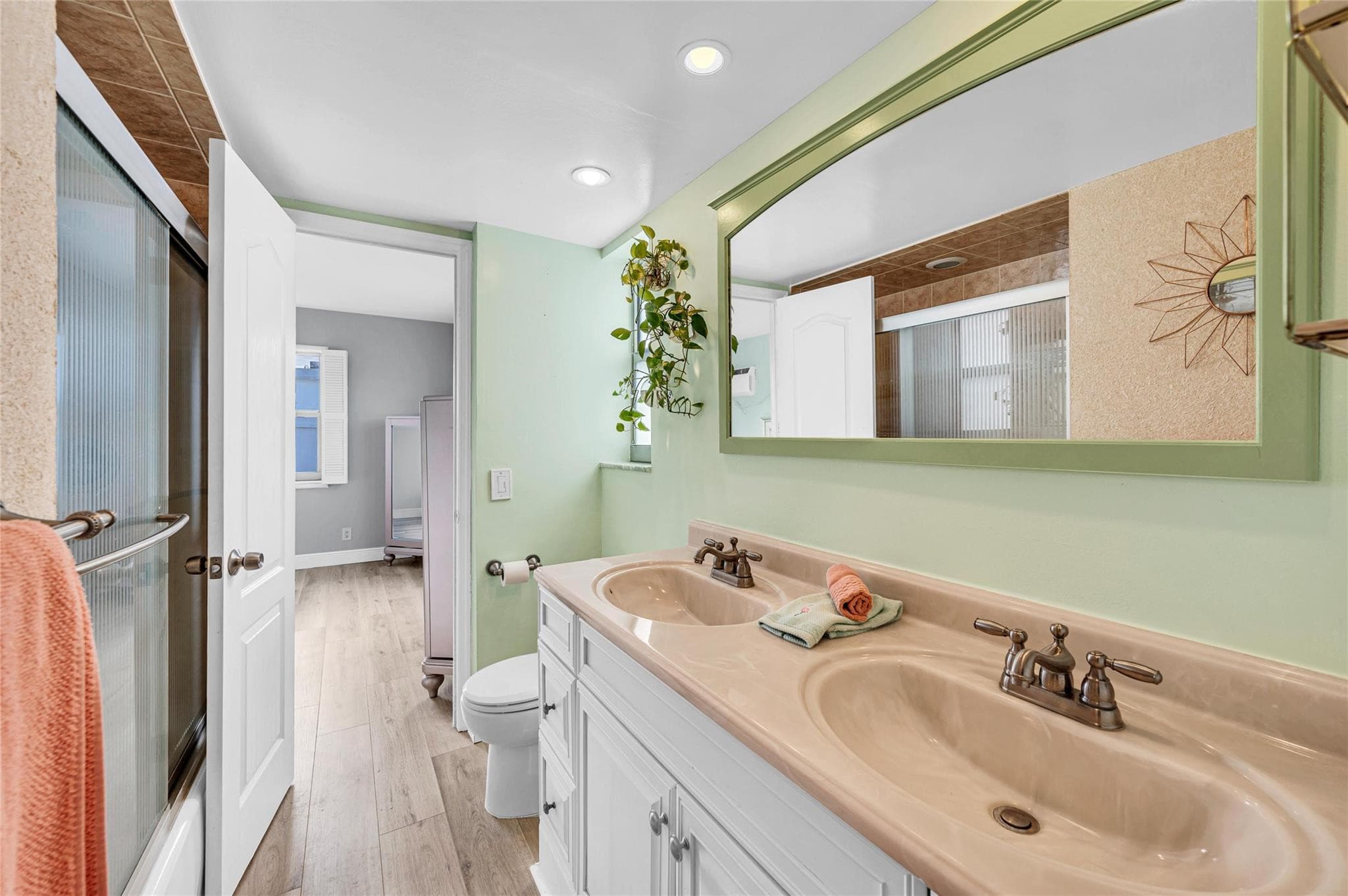720 Orton Avenue 505, Fort Lauderdale, FL 33304 — photo 17 of 26